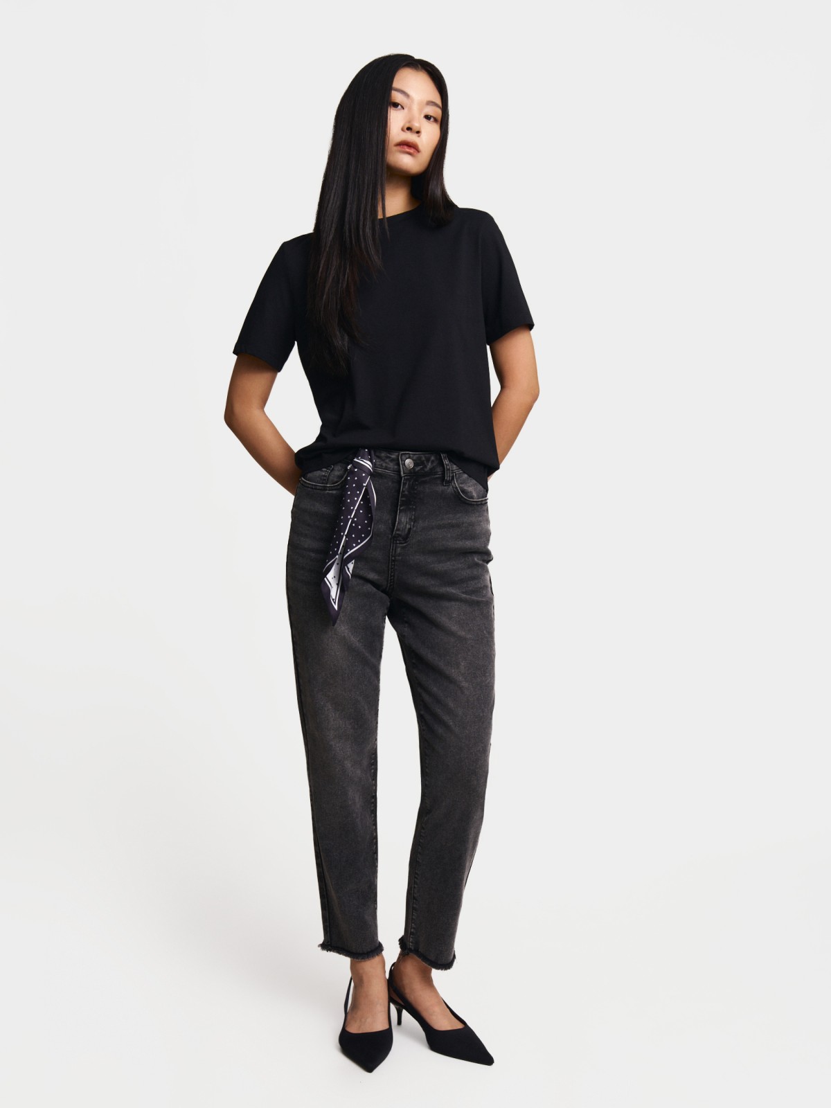 Джинсы силуэта Boyfriend с платком