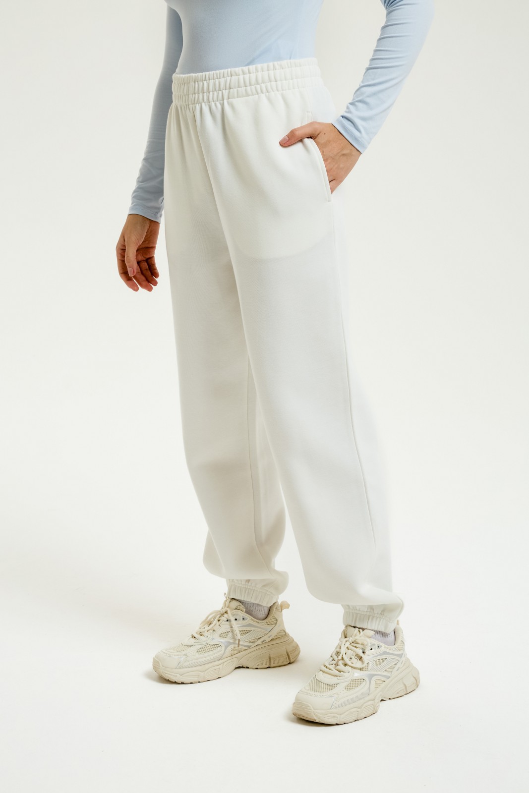 Брюки-джоггеры на резинке
