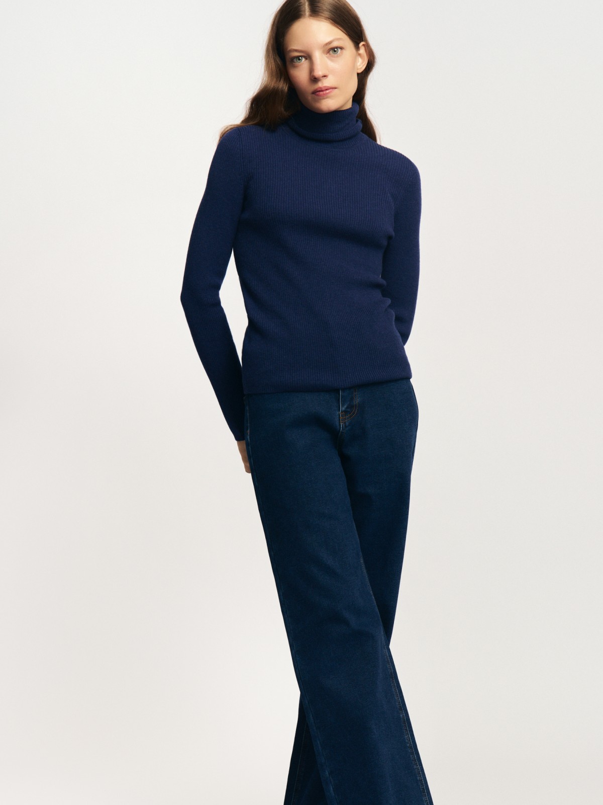 Шерстяной свитер-водолазка с горлом