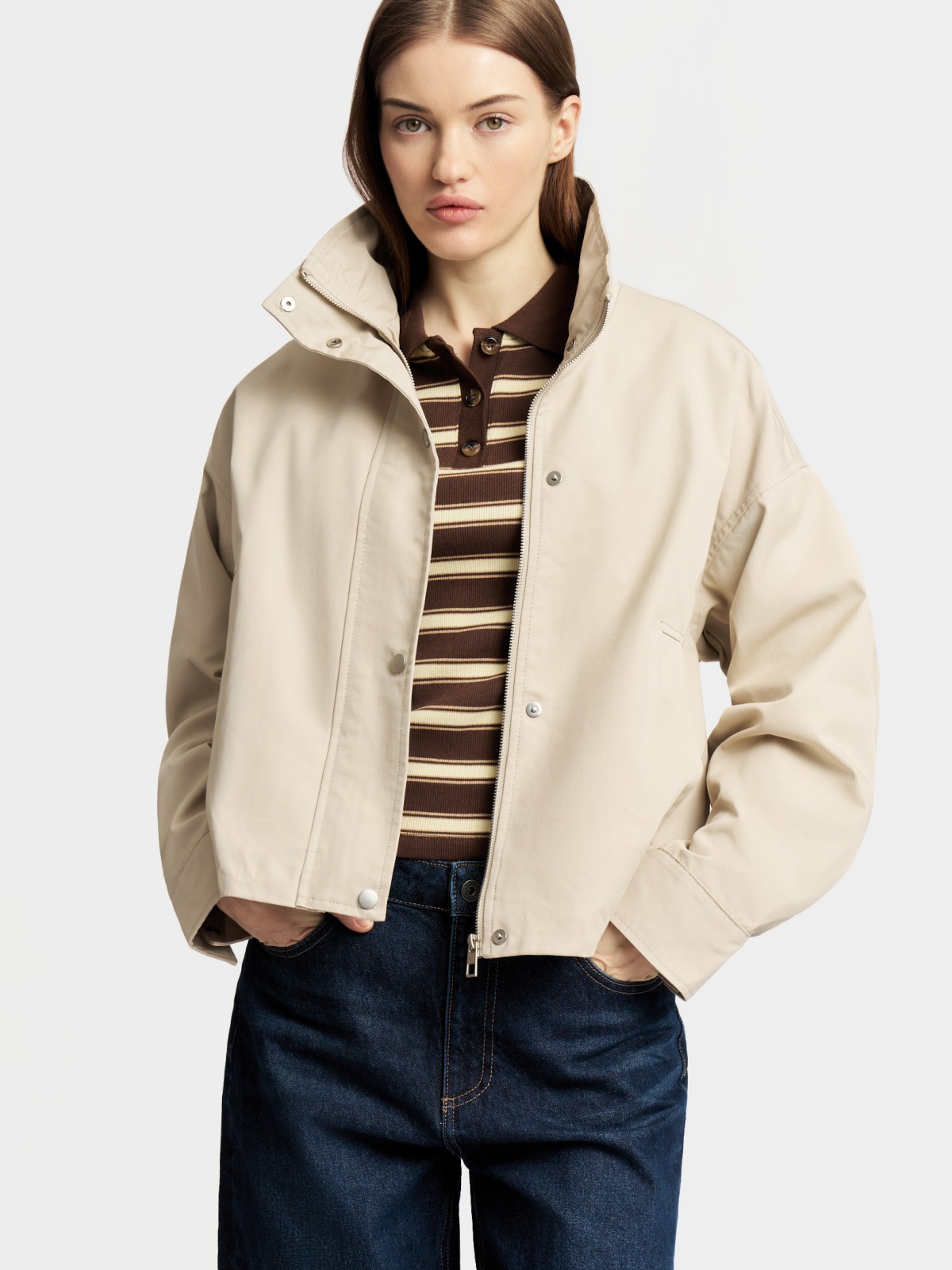 Куртка-ветровка с воротником