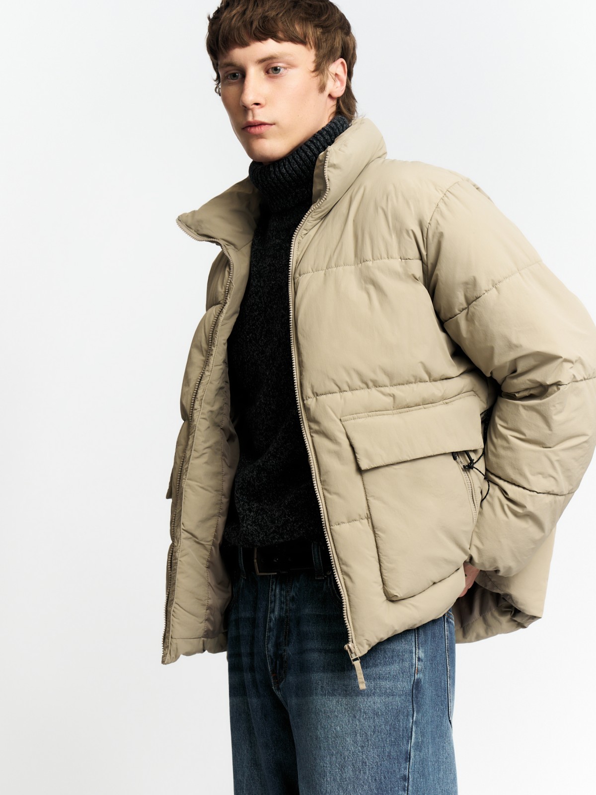 Тёплая куртка с воротником-стойкой