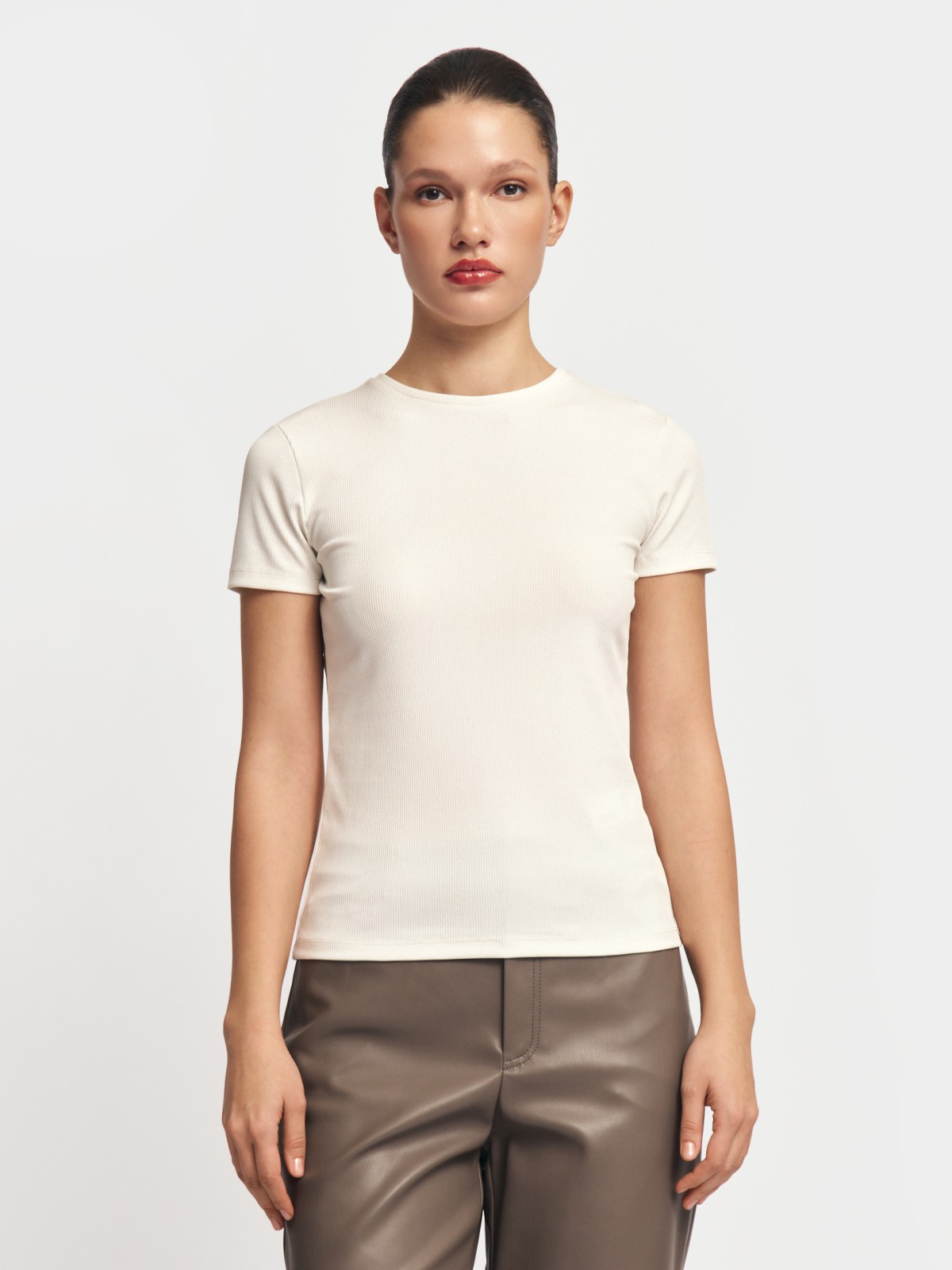 Прилегающая футболка с блеском