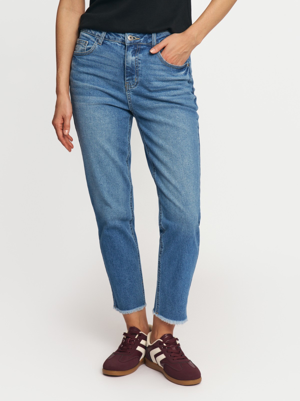 Джинсы силуэта Boyfriend со средней посадкой