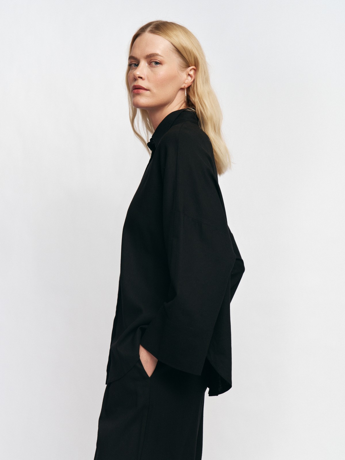 Льняная рубашка с укороченным рукавом