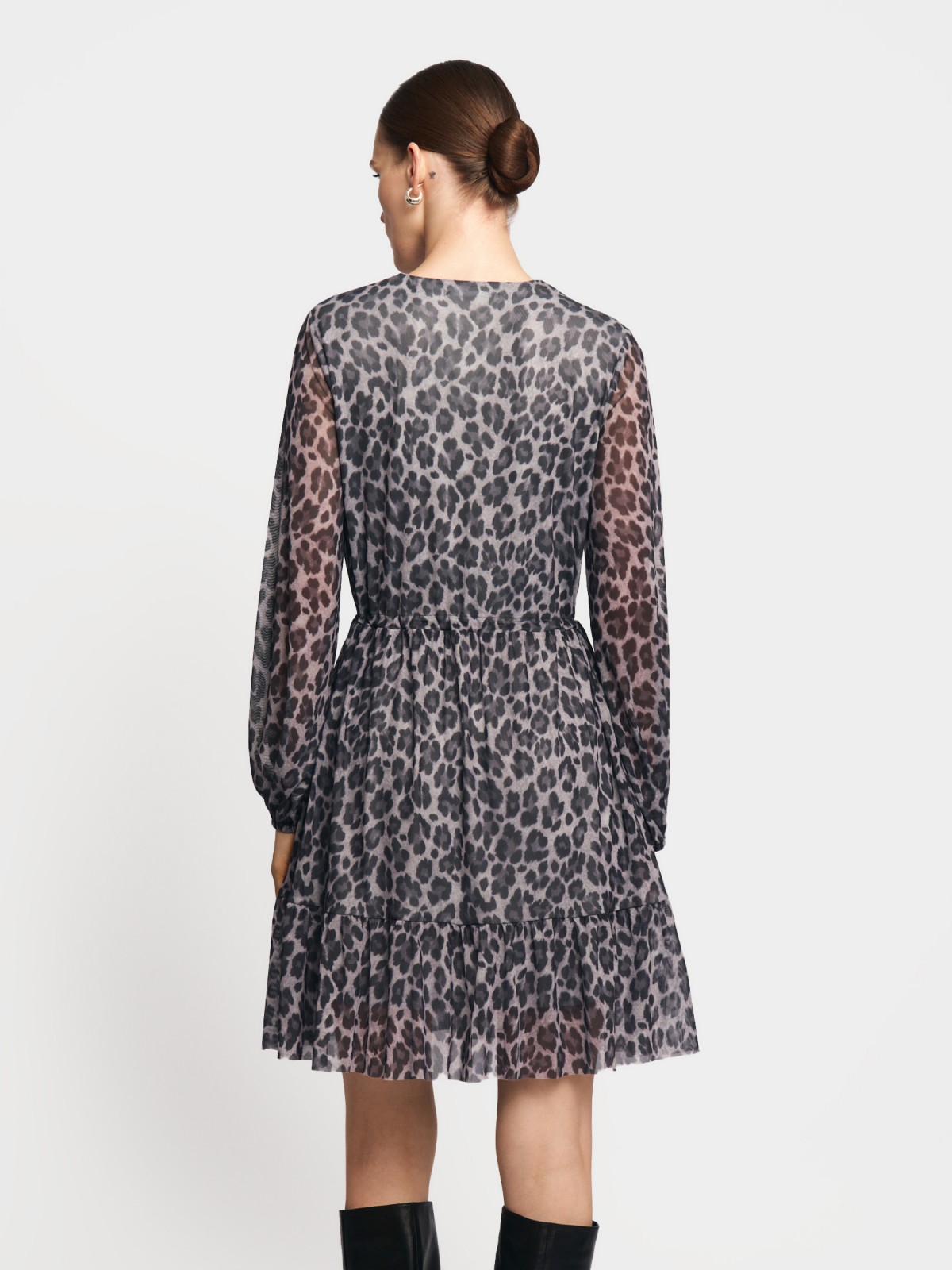 Леопардовое платье мини из сетки на кулиске