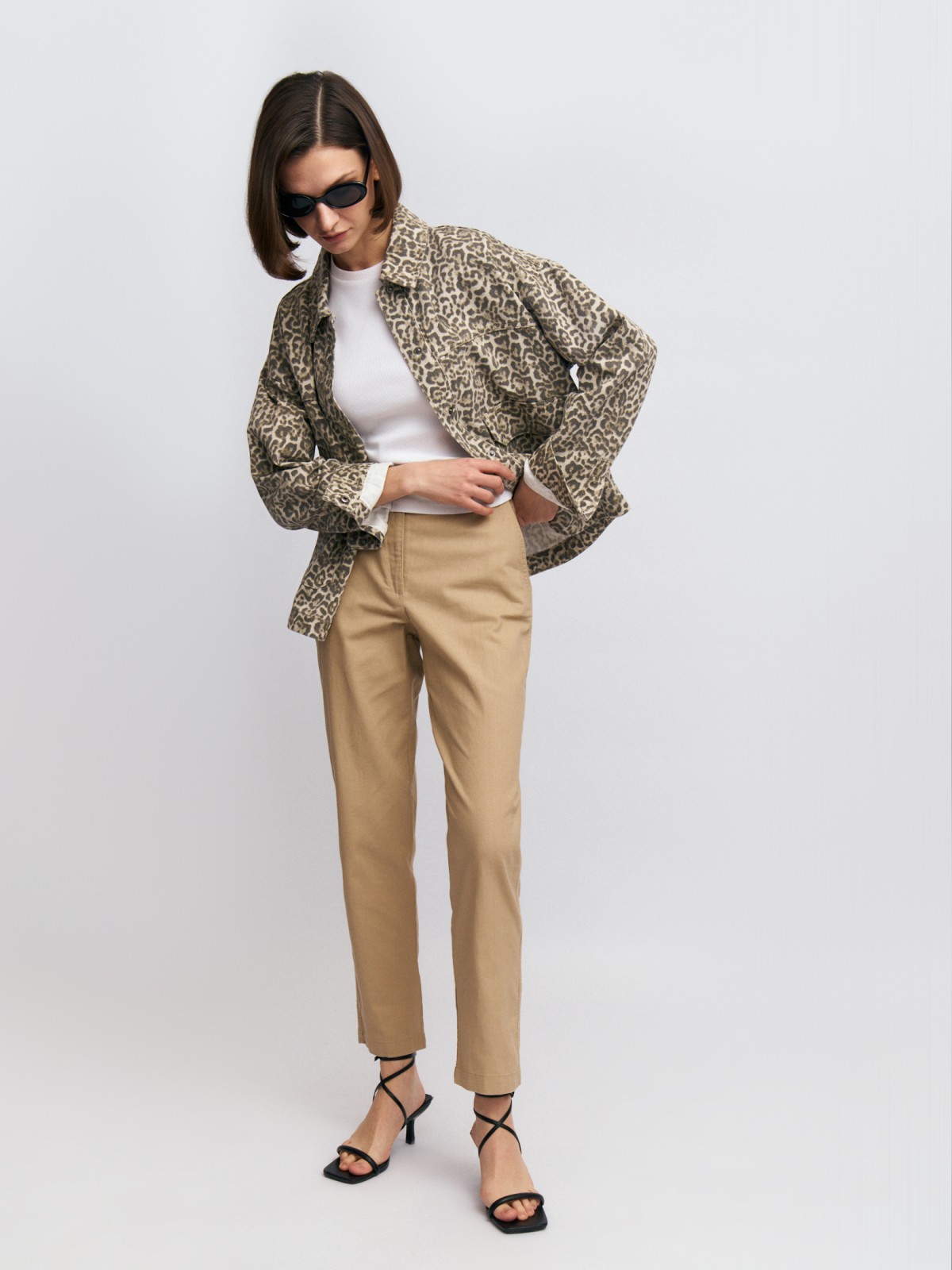 Льняные зауженные брюки-чинос