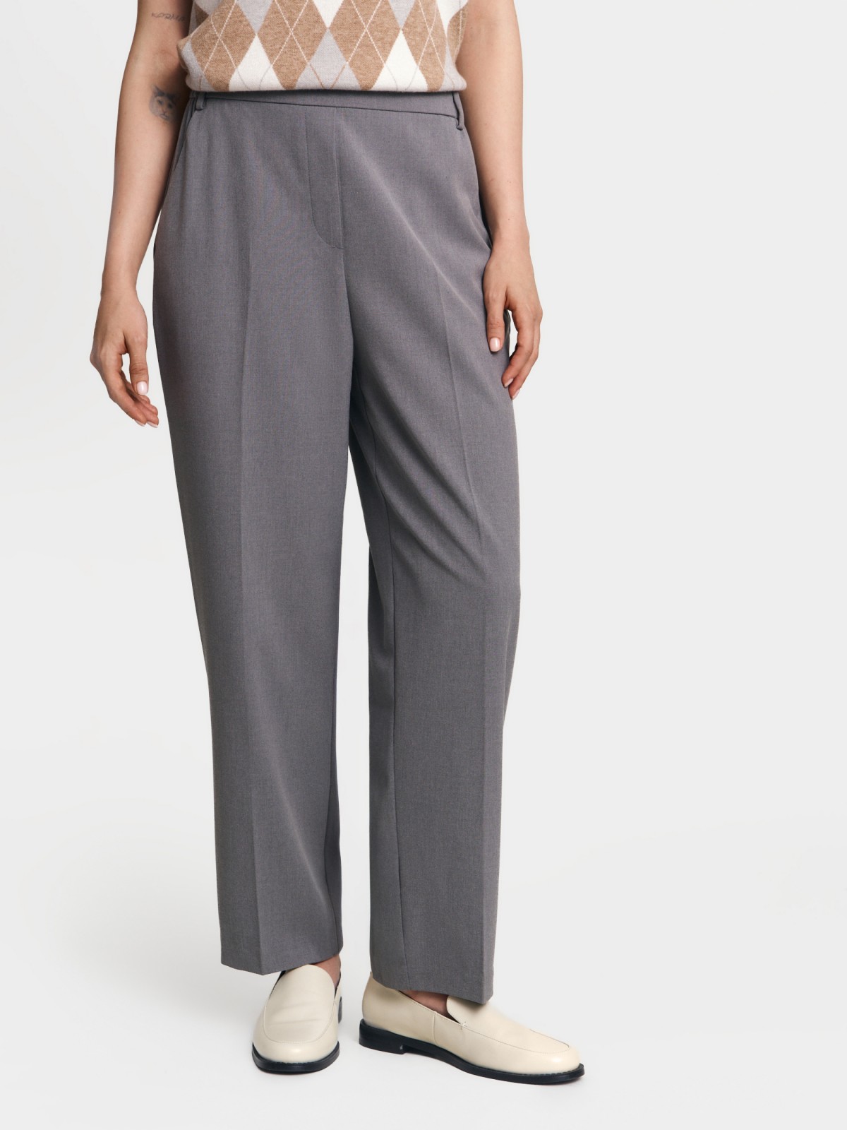 Брюки на резинке со стрелками