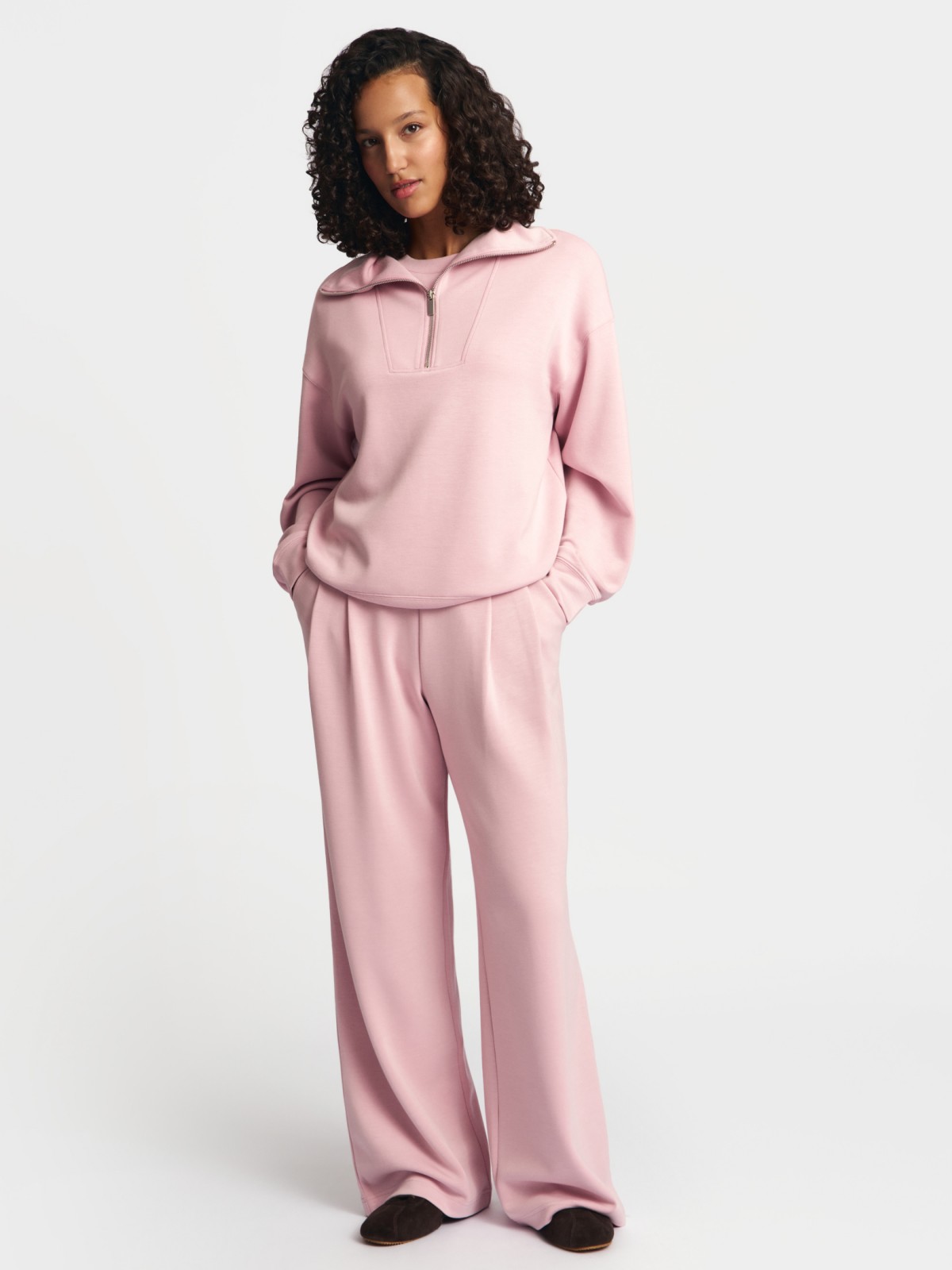 Свитшот с воротником-стойкой на молнии