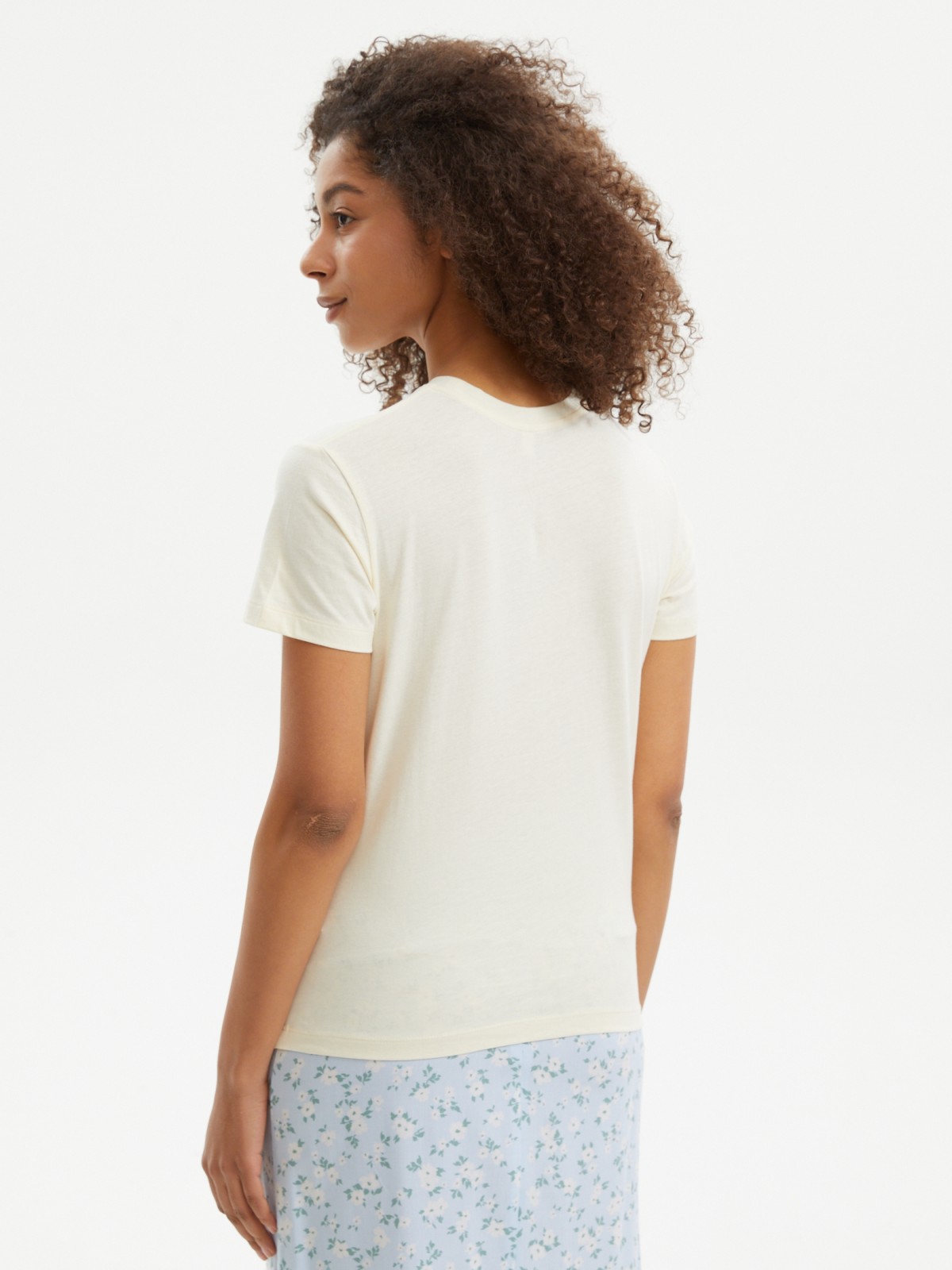 Однотонная футболка из хлопка