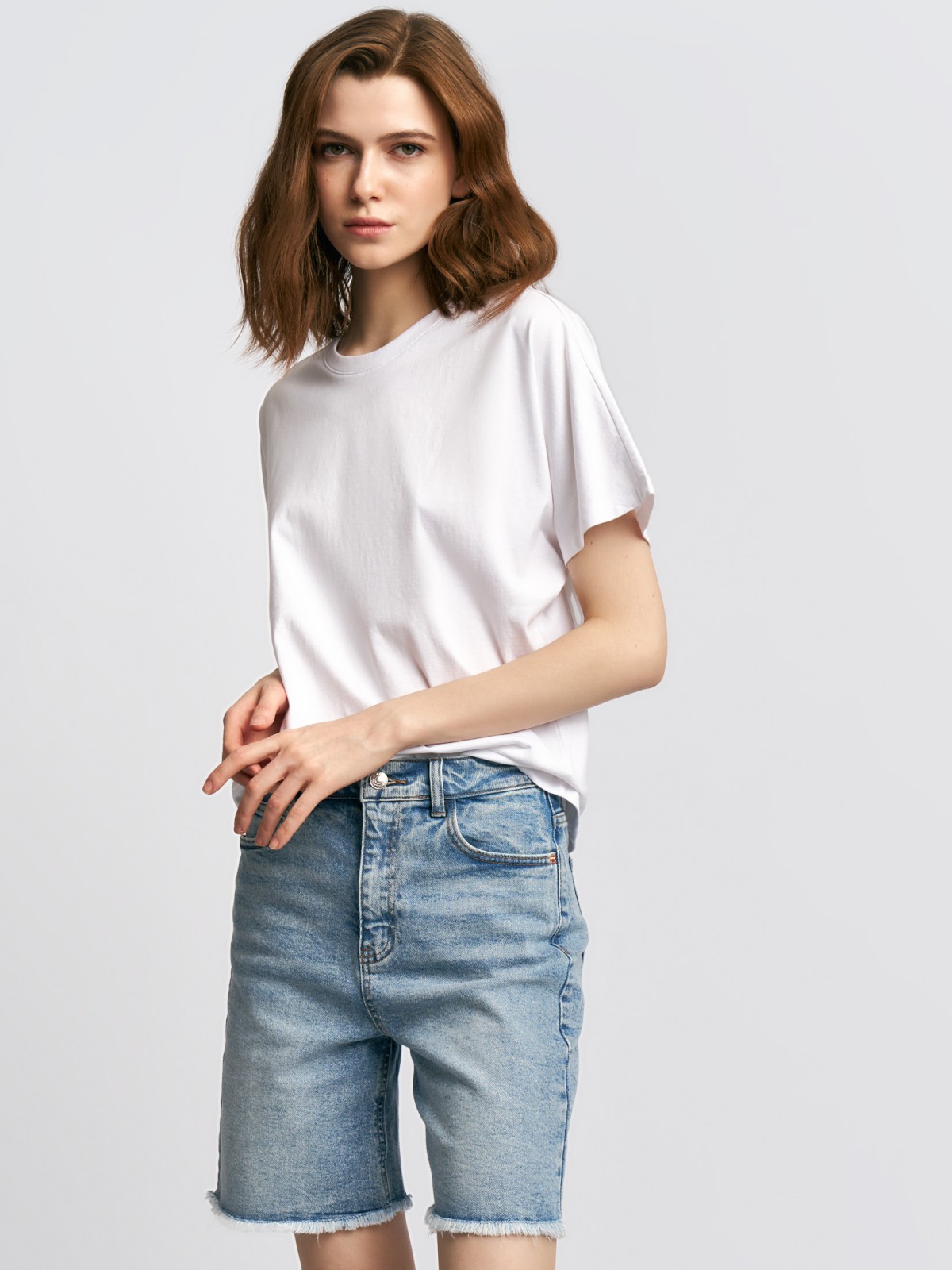 Футболка из хлопка без принта с коротким рукавом