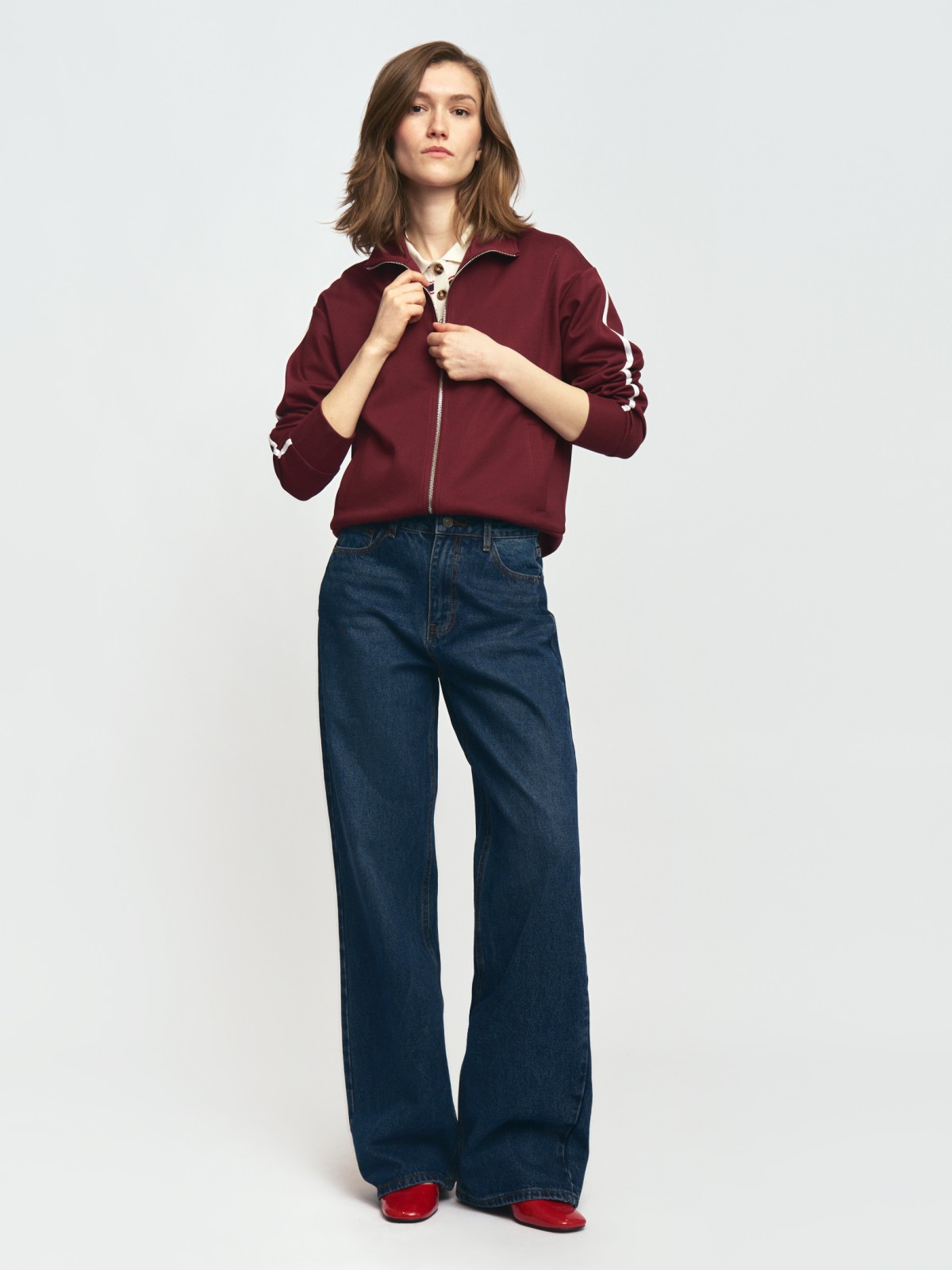 Джинсы прямого силуэта с высокой посадкой