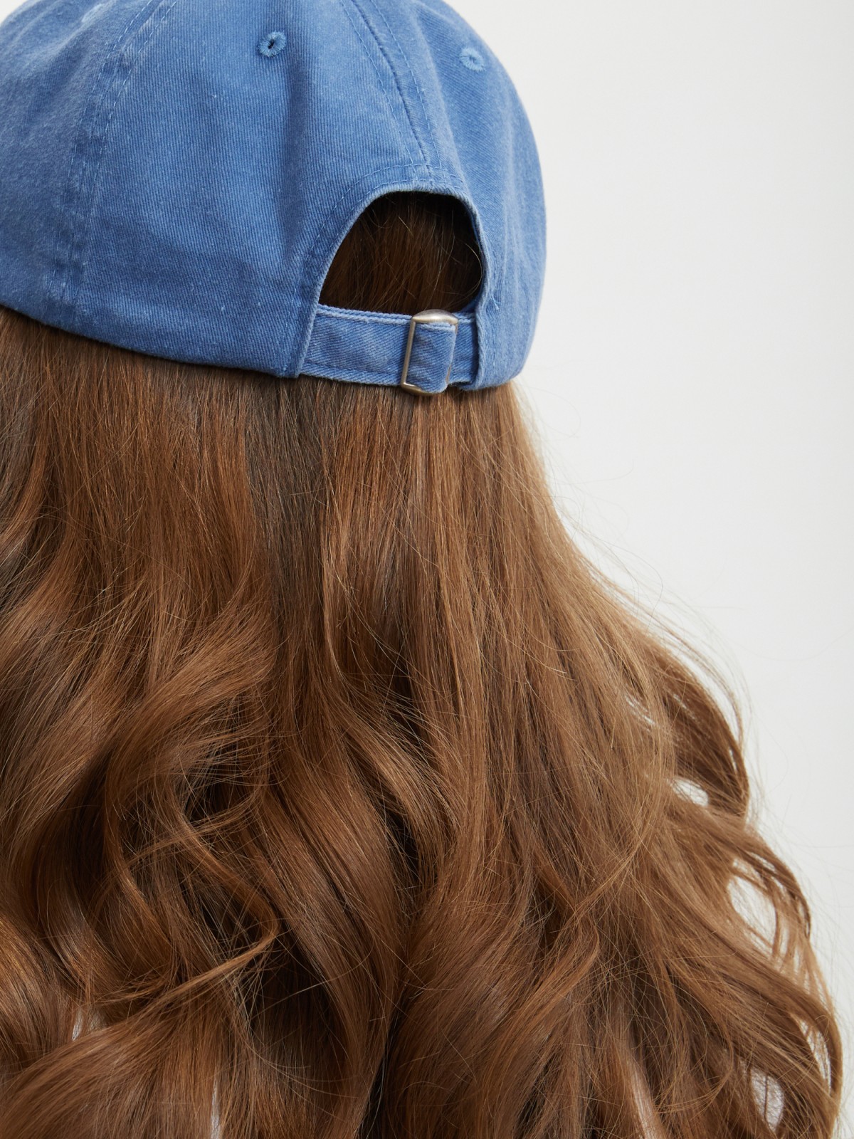 Джинсовая бейсболка из хлопка с козырьком