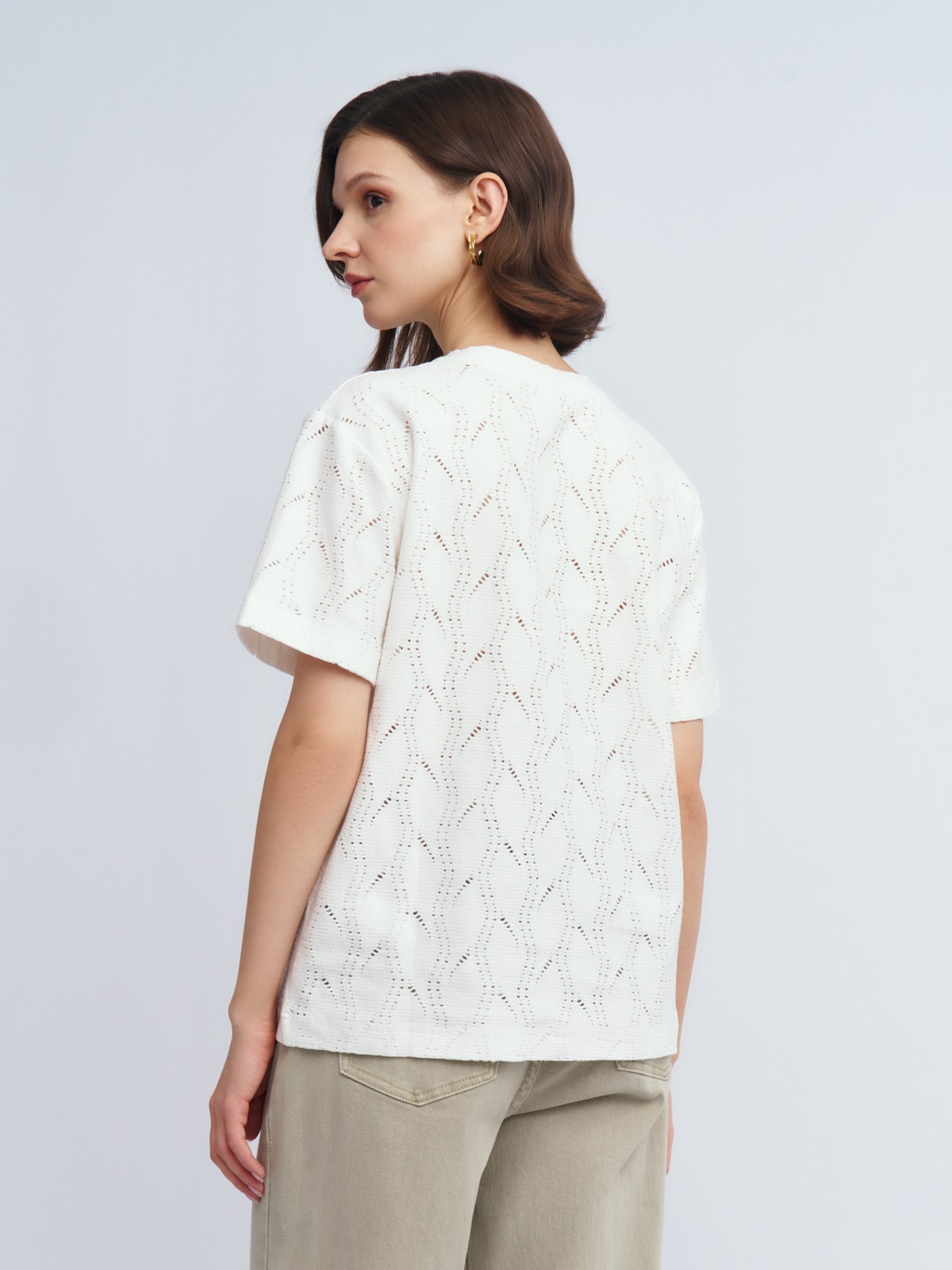 Ажурная футболка из хлопка