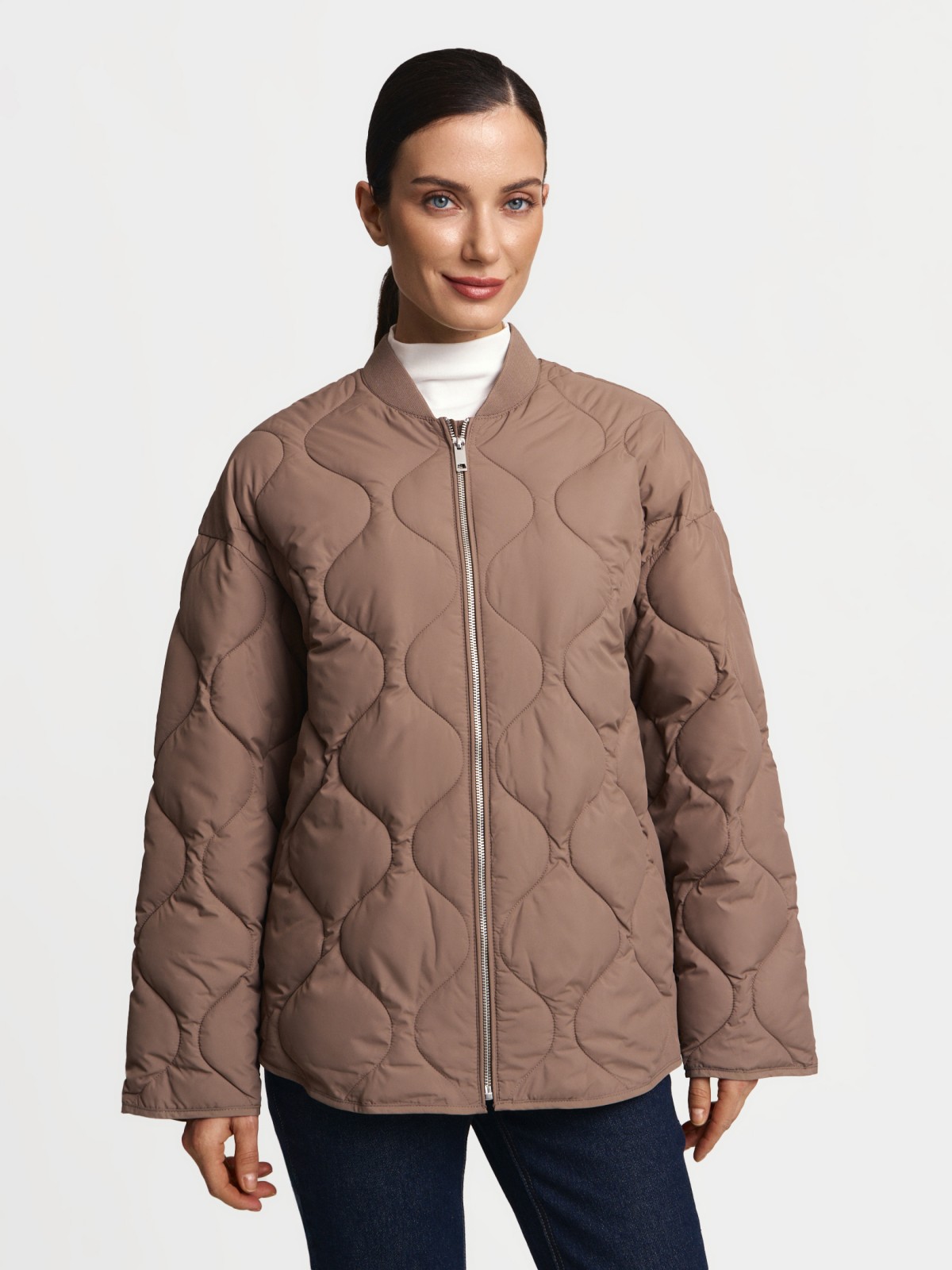 Утеплённая стёганая куртка оверсайз на синтепоне