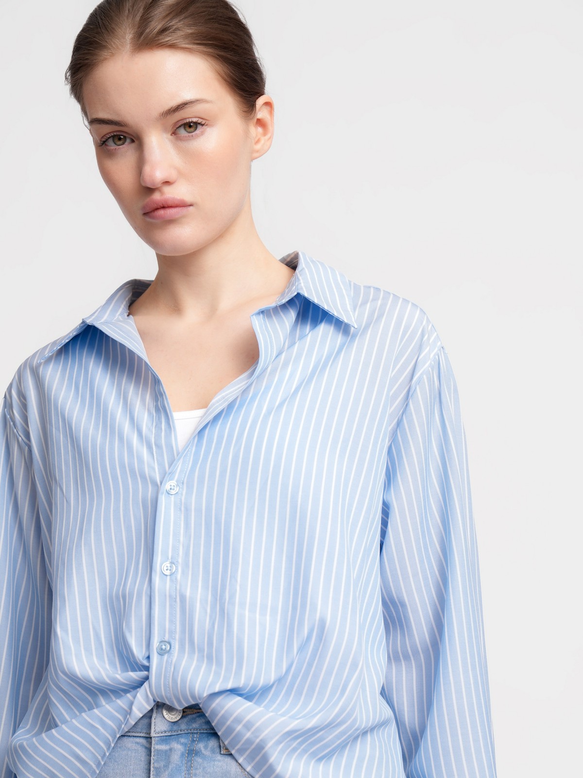 Блузка с  длинными рукавами