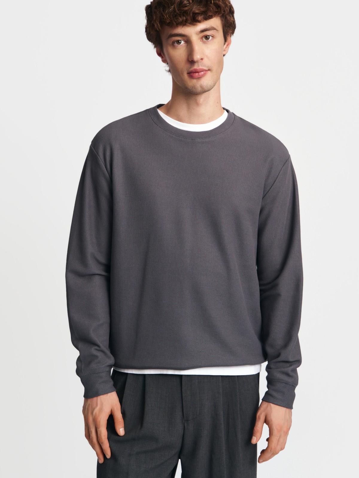 Трикотажный лонгслив с длинным рукавом