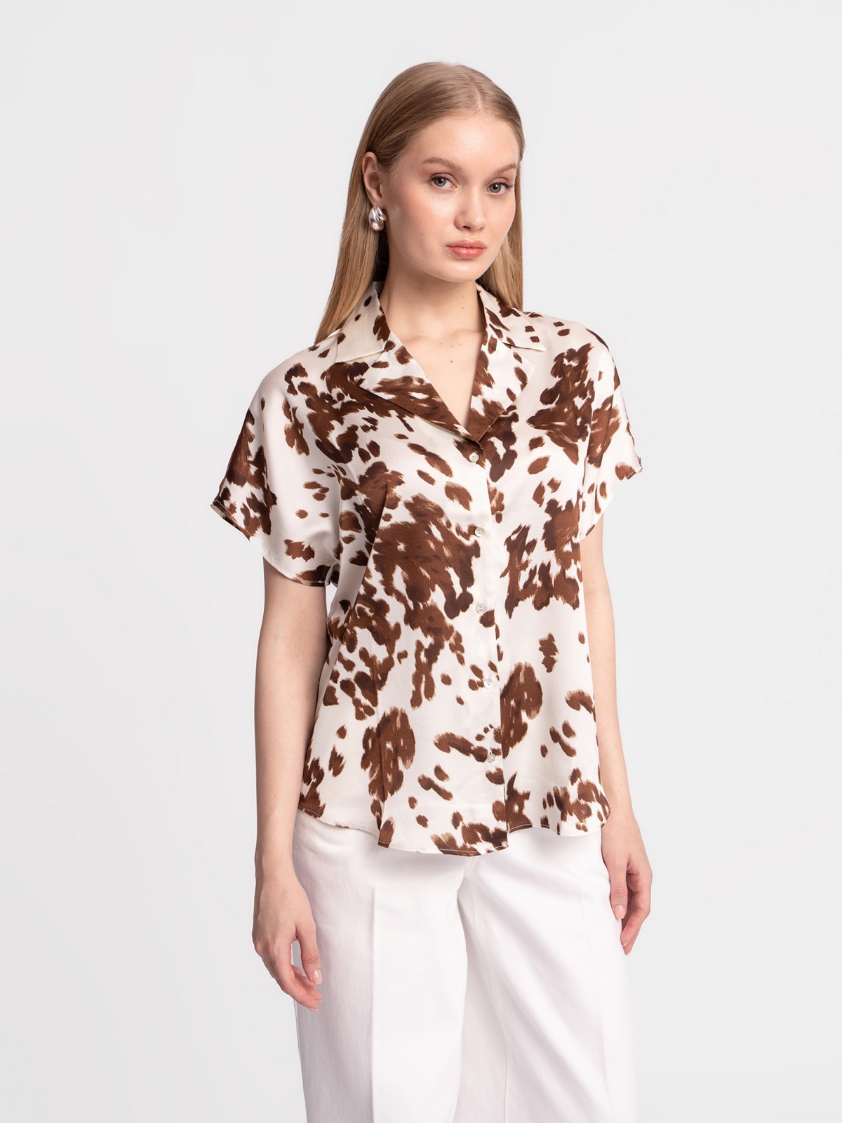 Блузка с короткими рукавами