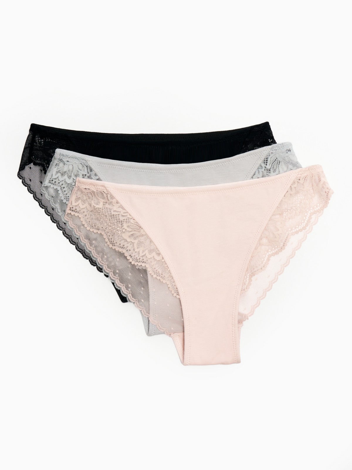 Набор трусов с кружевом (3 шт. в комплекте)