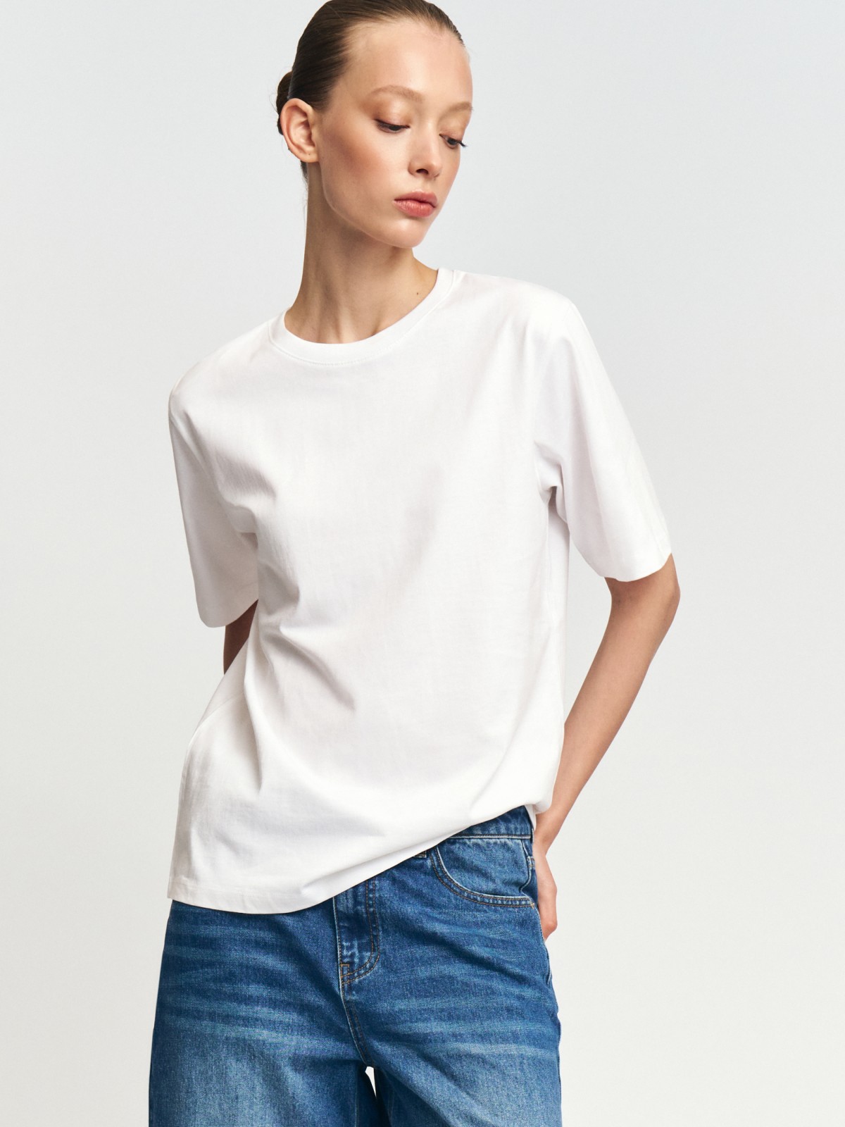 Футболка оверсайз фасона из хлопка