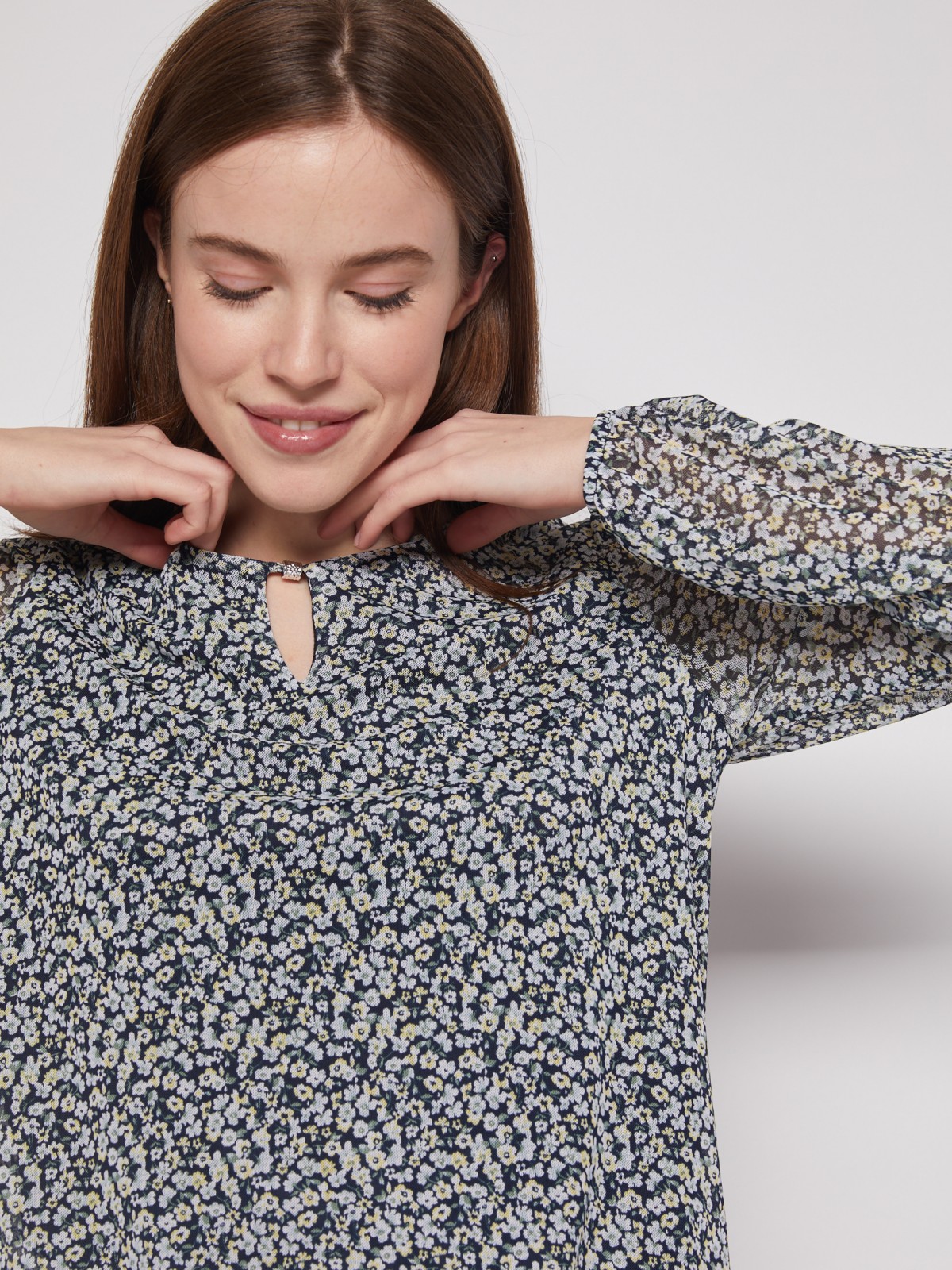 Блузка с цветочным принтом