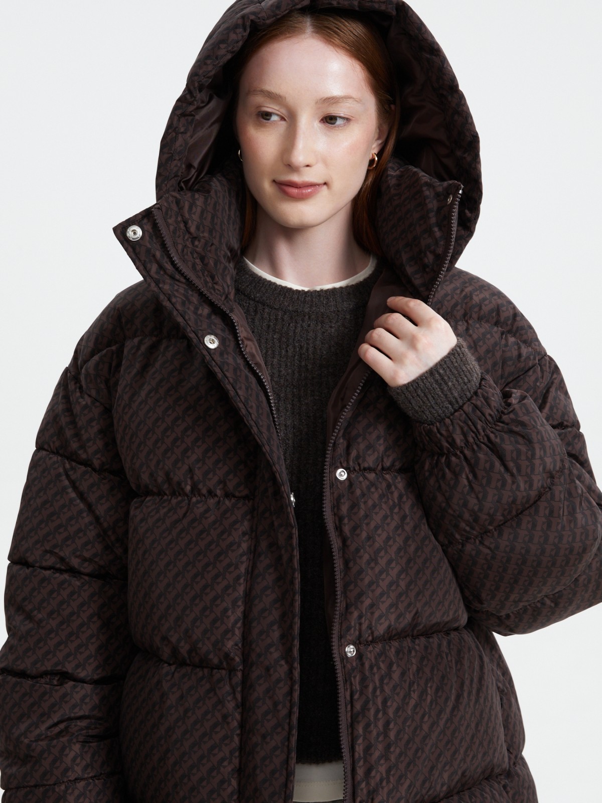 Стёганая оверсайз куртка с капюшоном