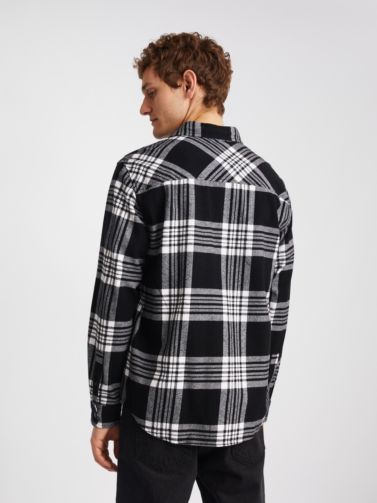 Куртка-рубашка из хлопка с длинным рукавом и узором в клетку zolla 014122191113, цвет черный, размер S - фото 6