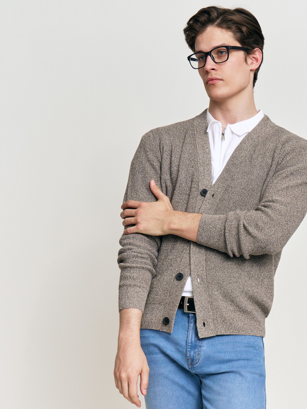 Вязаный кардиган на пуговицах