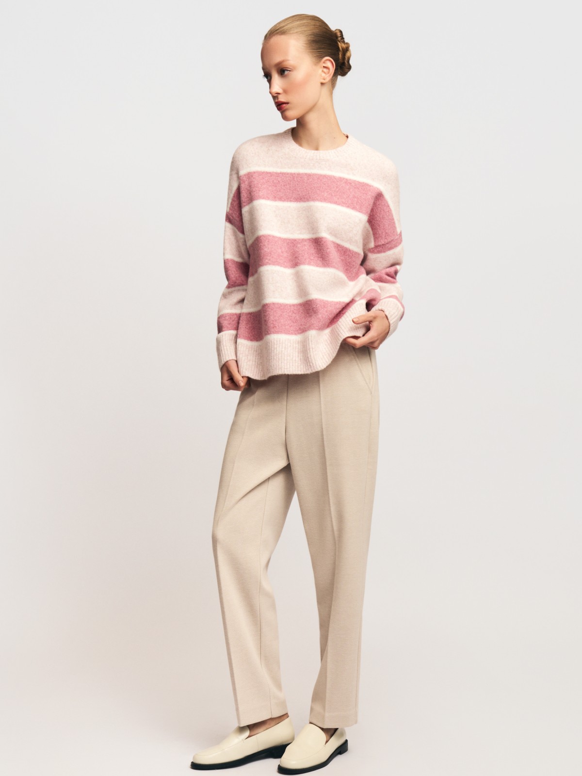 Утеплённые брюки на резинке со стрелками