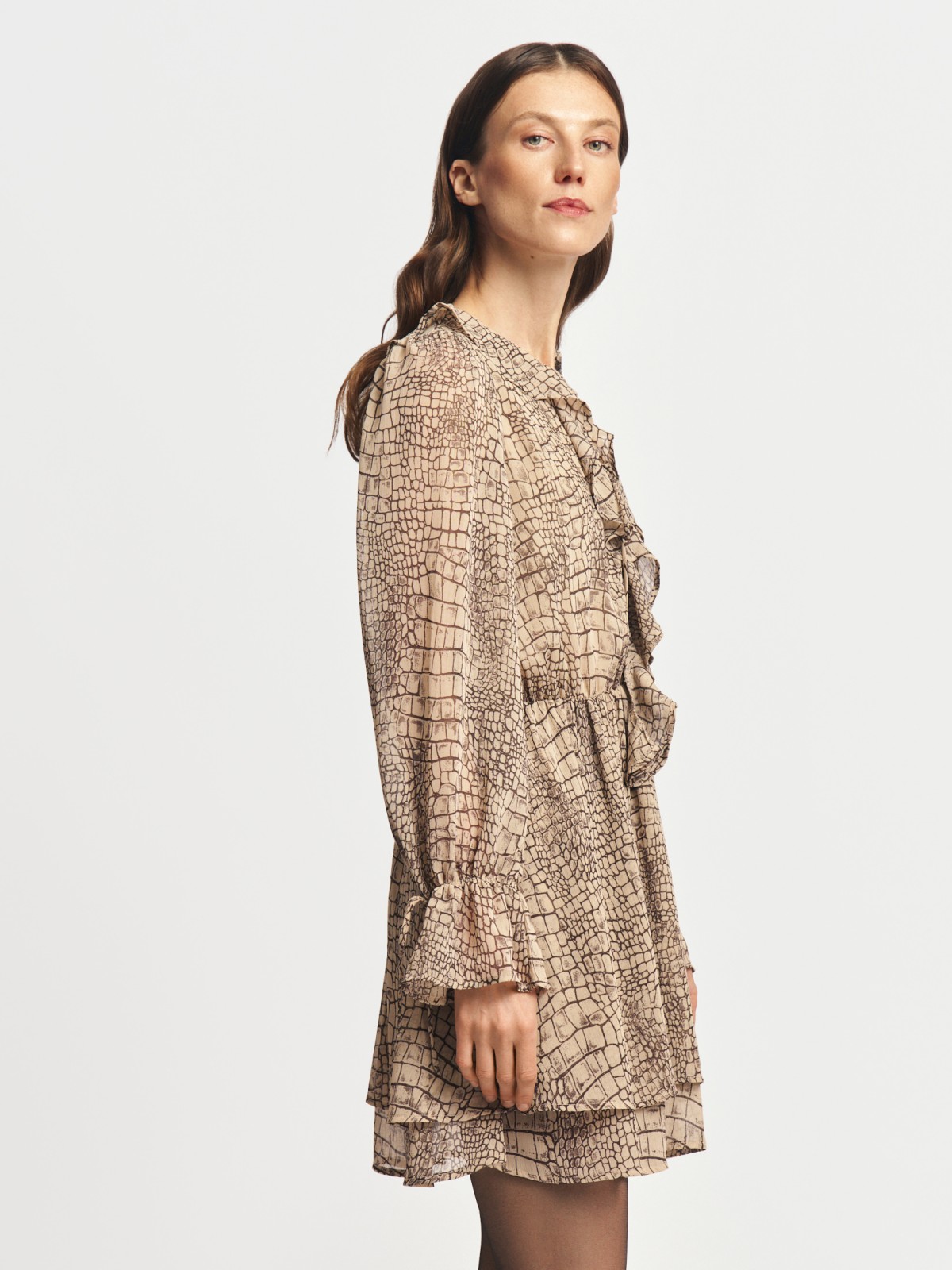 Платье мини из шифона с воланами