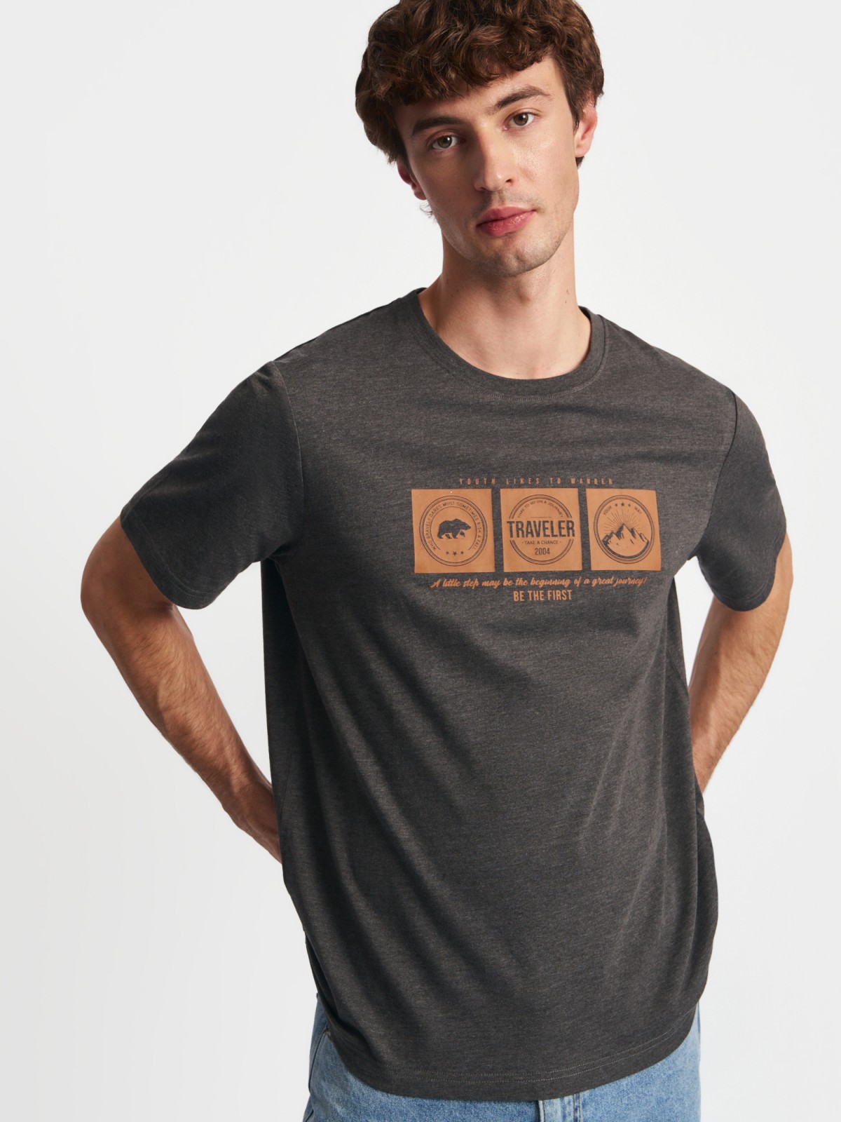 Футболка с принтом 1199₽