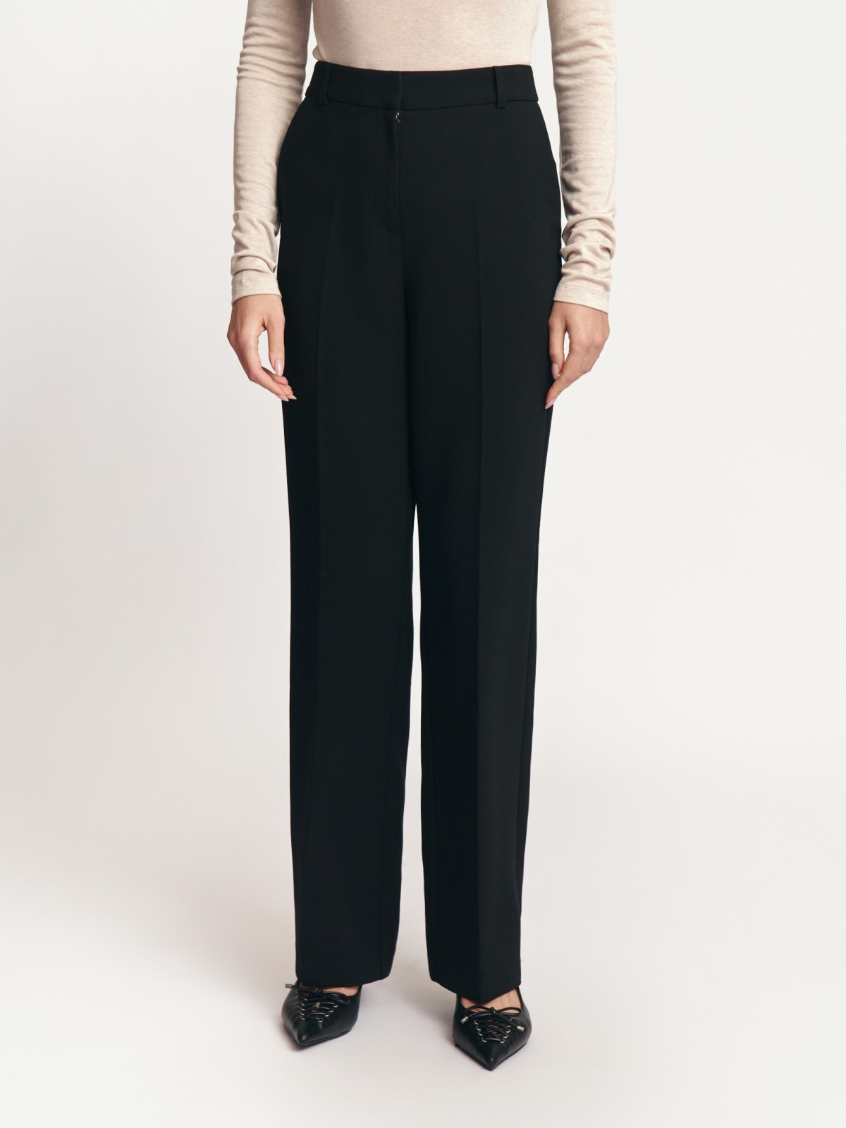 Брюки прямого силуэта со стрелками