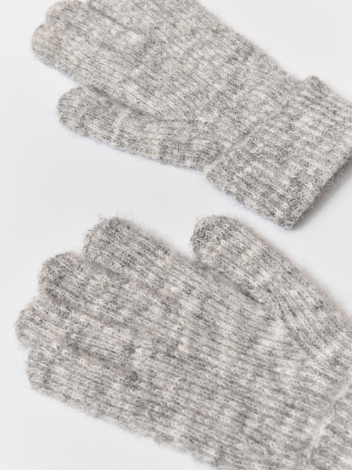 Длинные вязаные перчатки с шерстью