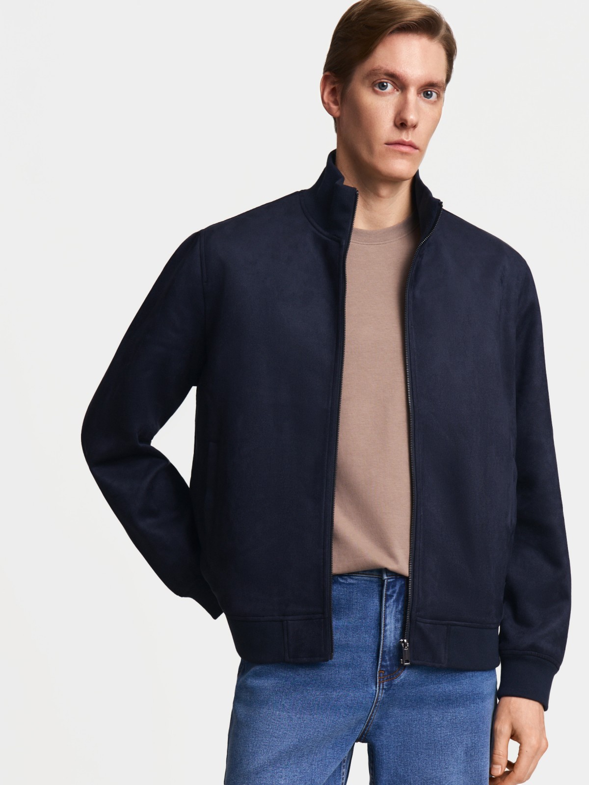 Куртка-бомбер из экозамши