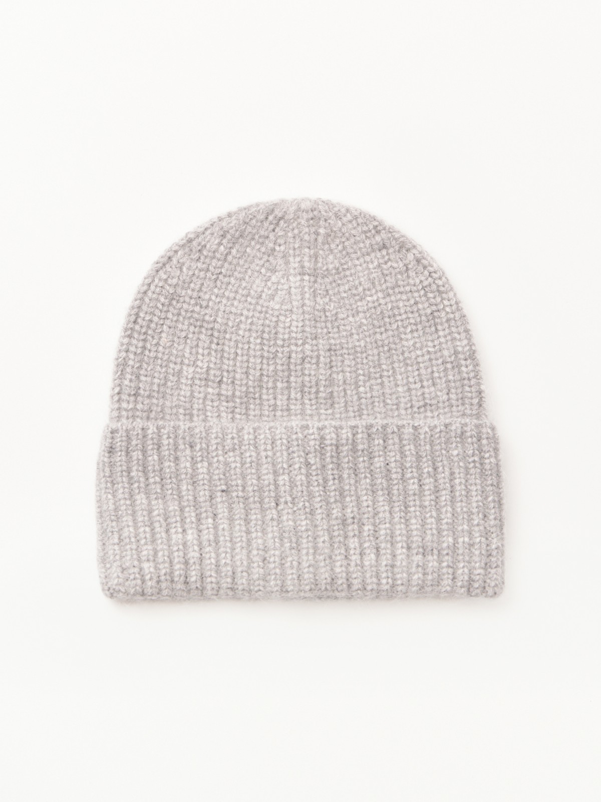 Вязаная шапка-бини с шерстью