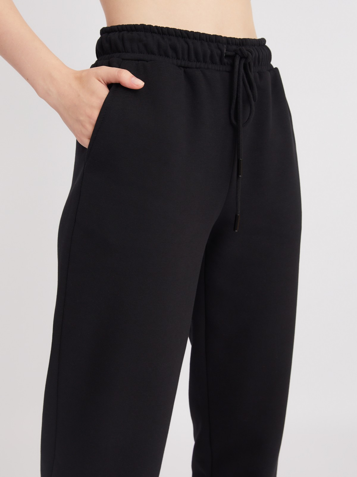 Утеплённые трикотажные брюки-джоггеры с поясом на резинке zolla 22332761Y062, цвет черный, размер XS - фото 5