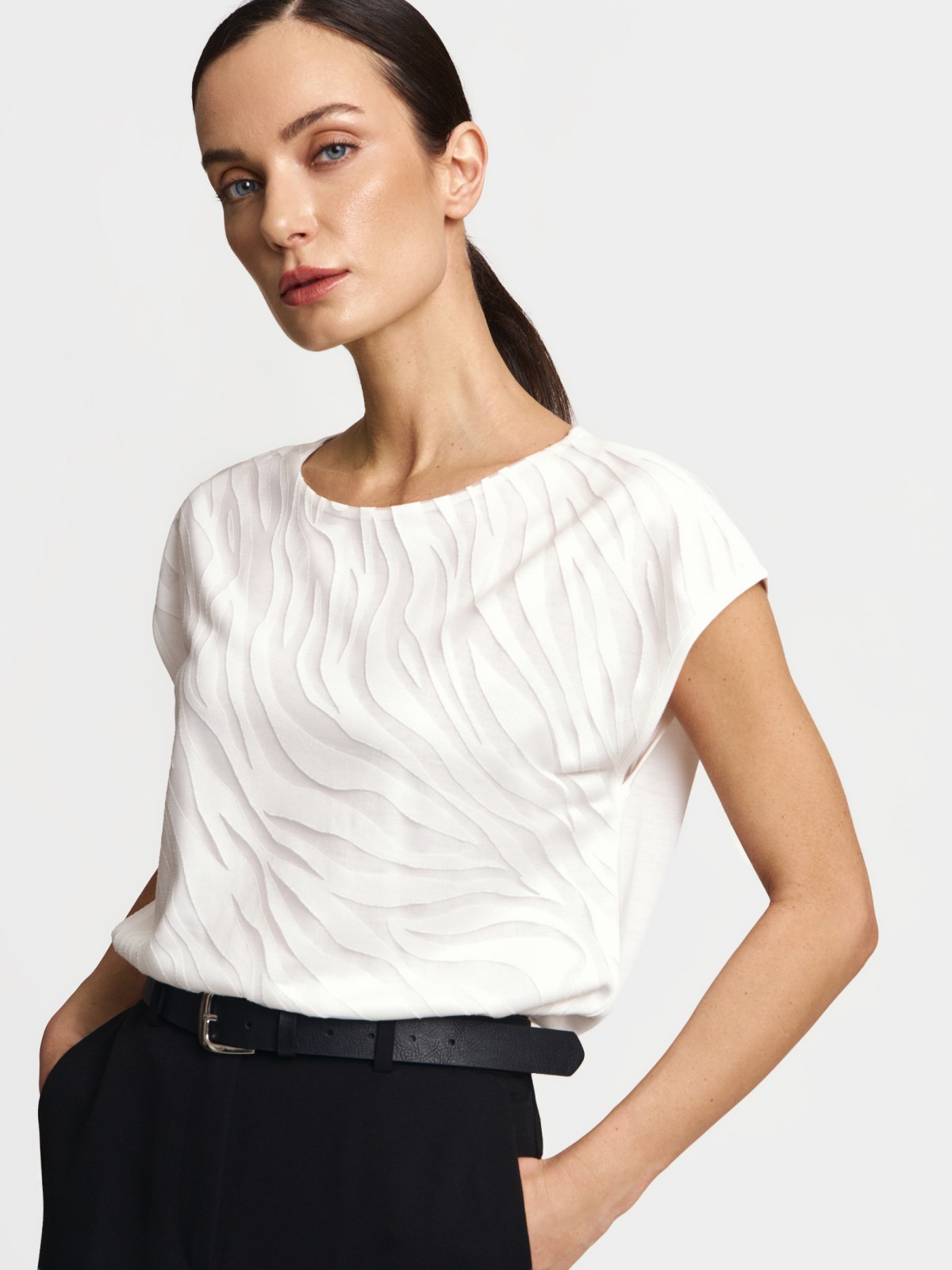 Блузка с узором в полоску