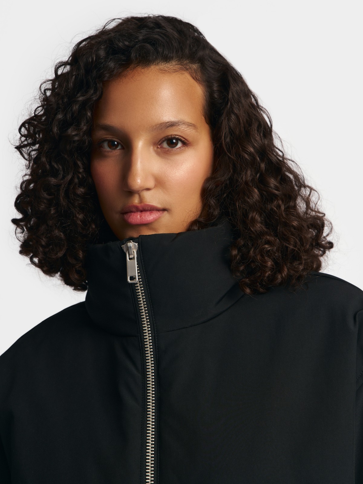 Утеплённая куртка-бомбер на синтепоне