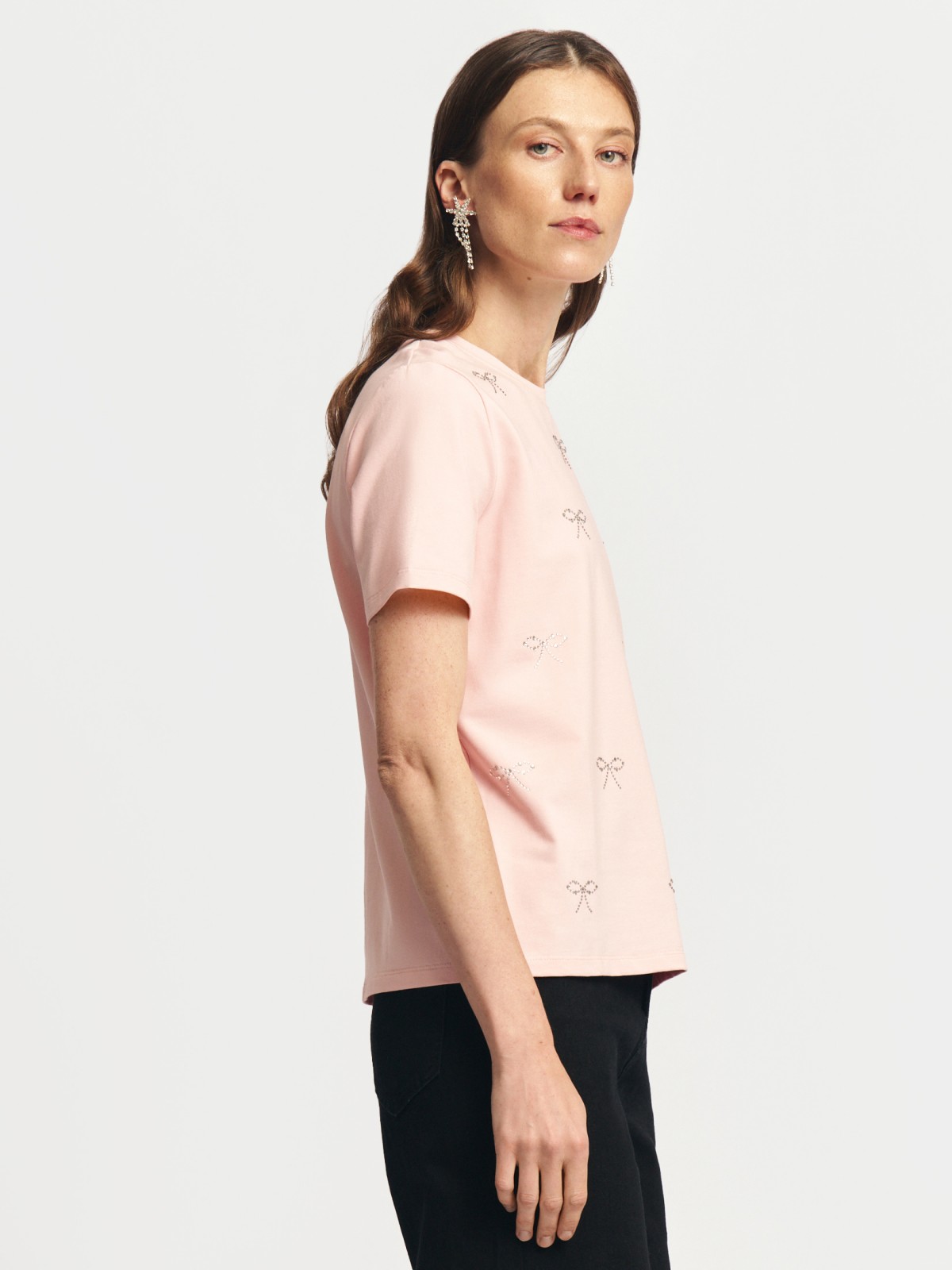 Футболка из хлопка со стразами