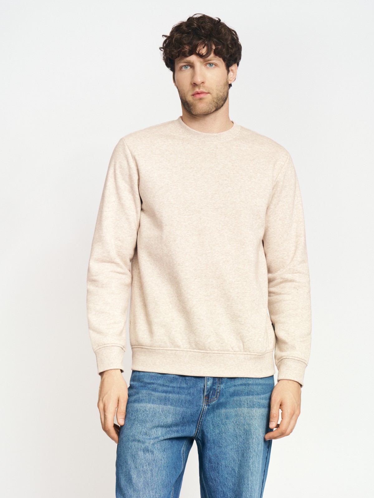 Утеплённый свитшот прямого кроя с длинным рукавом