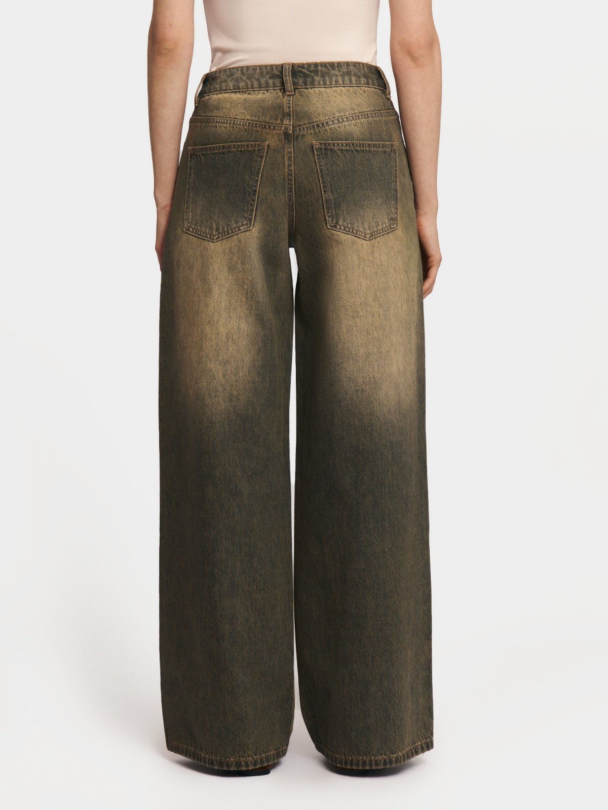 Джинсы силуэта Wide с посадкой Loose