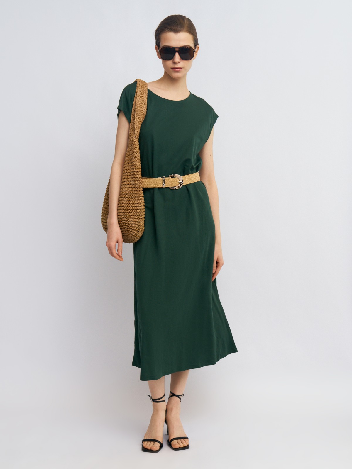 Платье миди без рукавов с ремнём