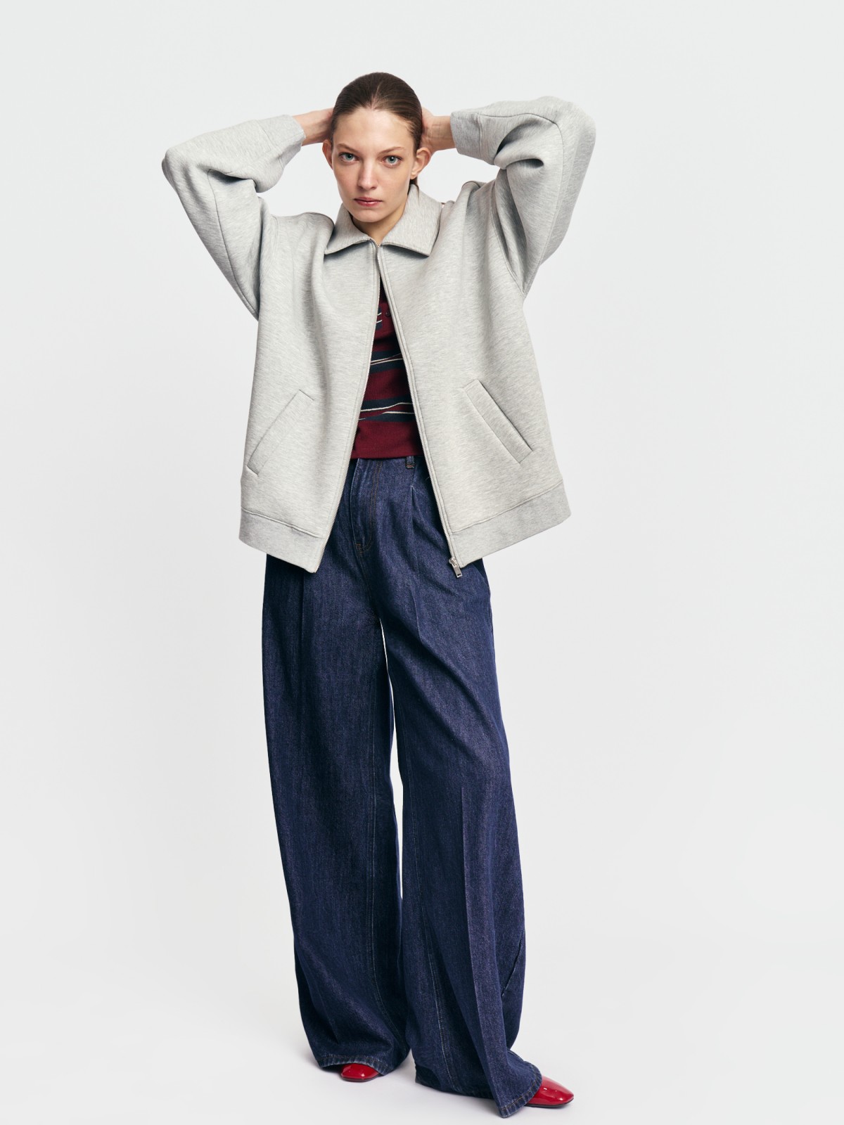 Трикотажная куртка-толстовка на молнии