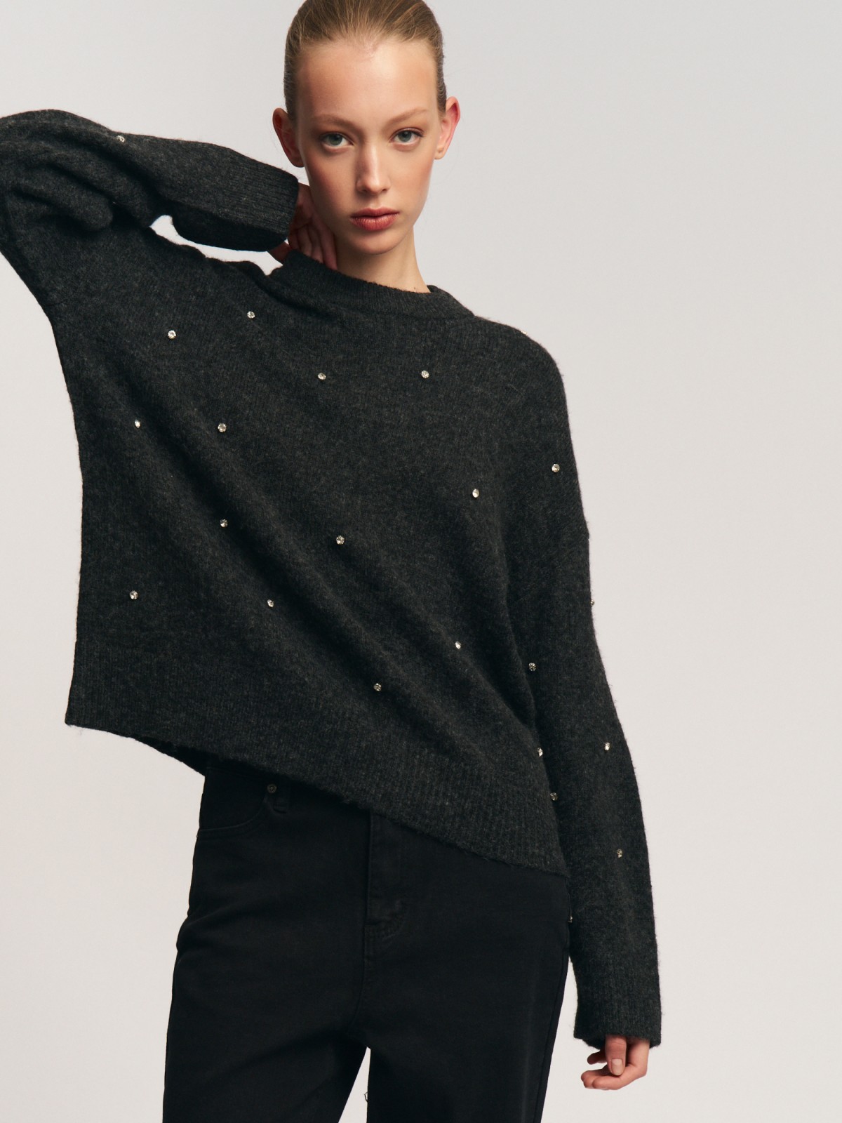 Вязаный джемпер со стразами