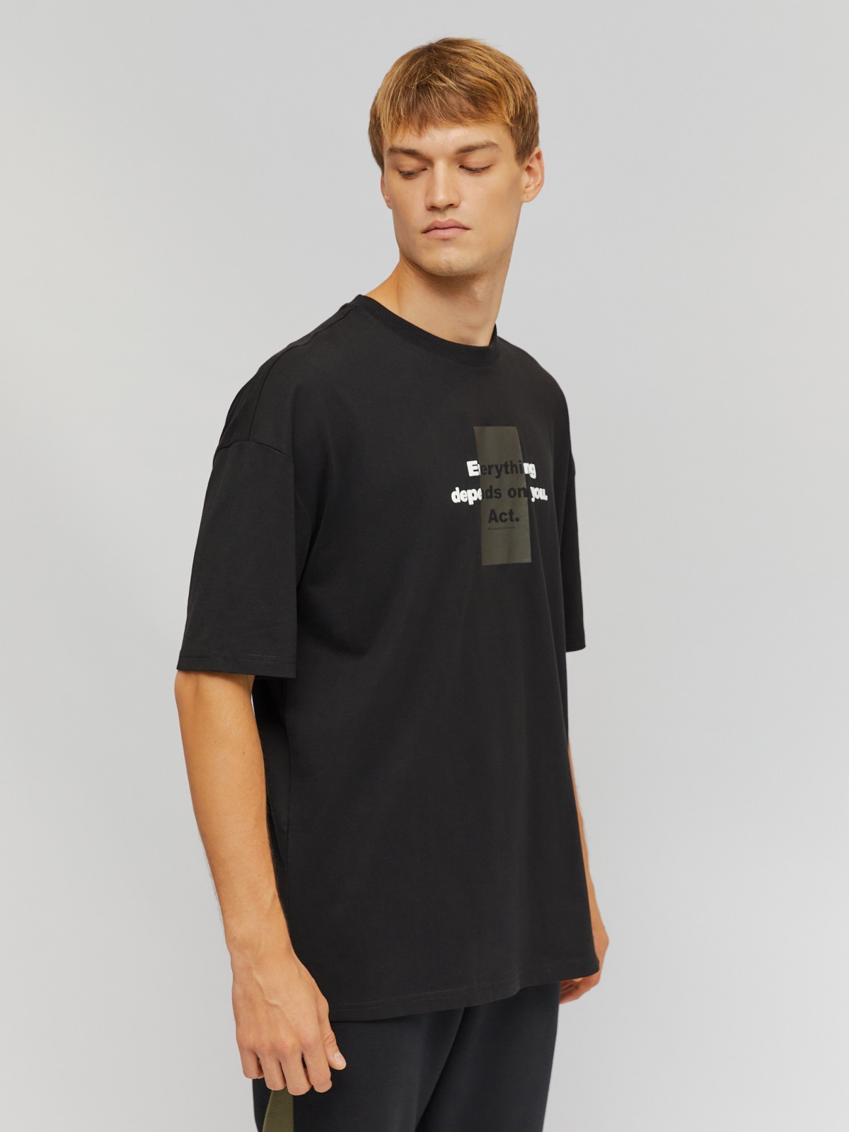 Футболка оверсайз силуэта из хлопка с надписью