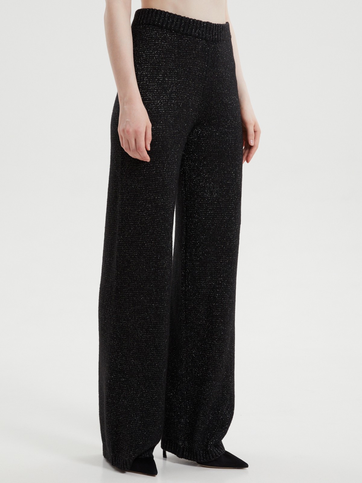 Вязаные брюки на резинке с люрексом