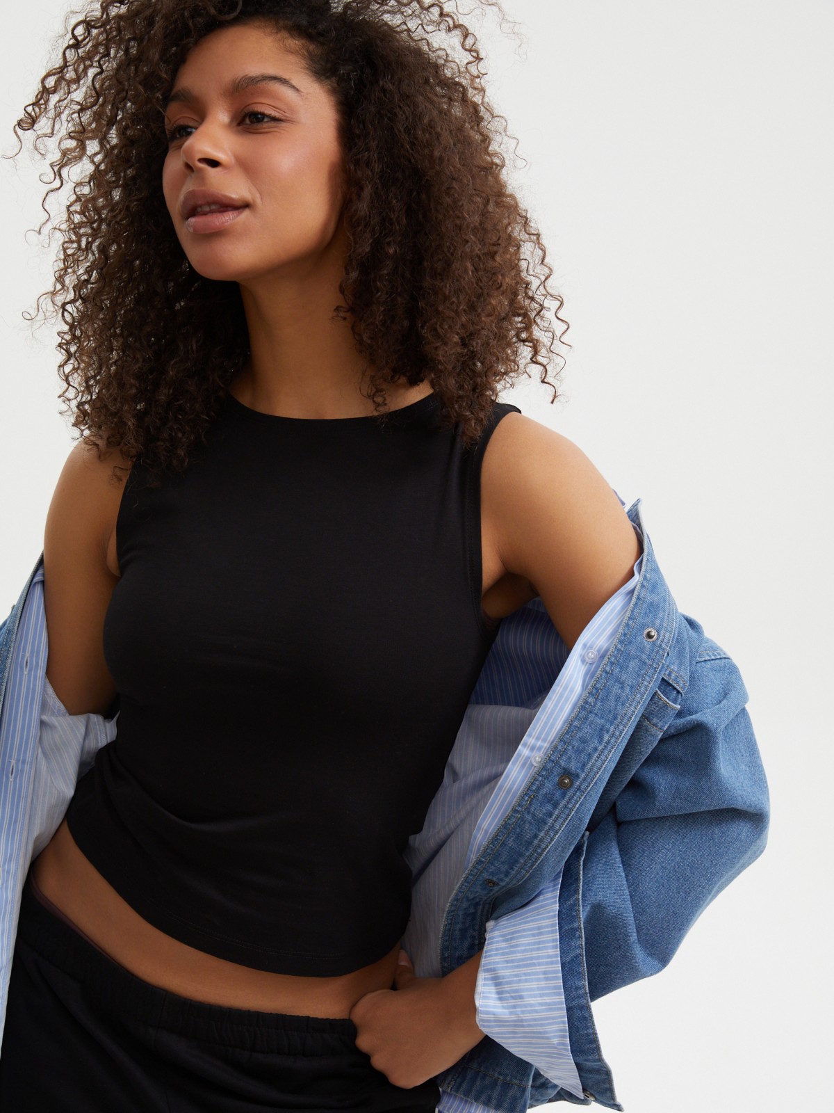 Майка-топ из хлопка без рукавов