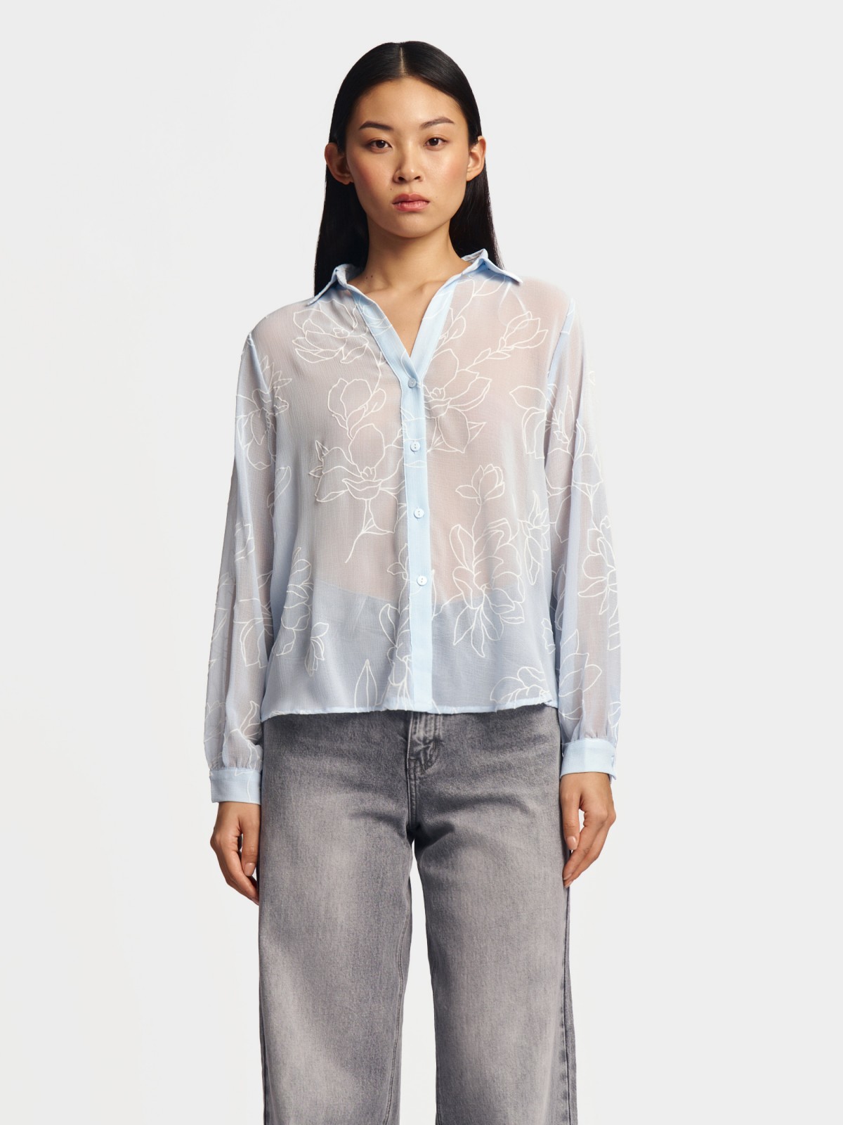 Шифоновая рубашка с вырезом на груди