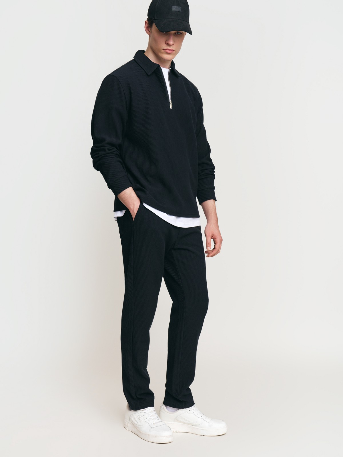 Трикотажные однотонные брюки-джоггеры