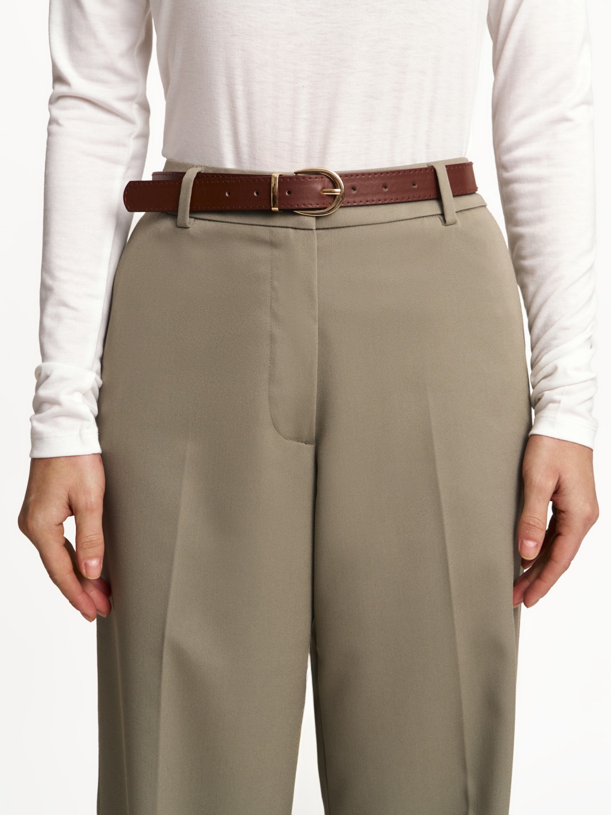 Брюки прямого силуэта со стрелками