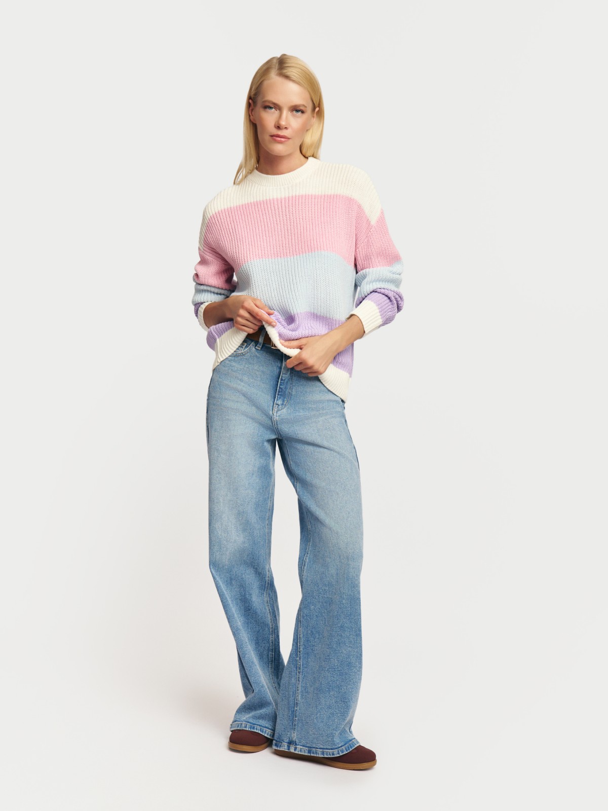 Вязаный джемпер в полоску с длинным рукавом